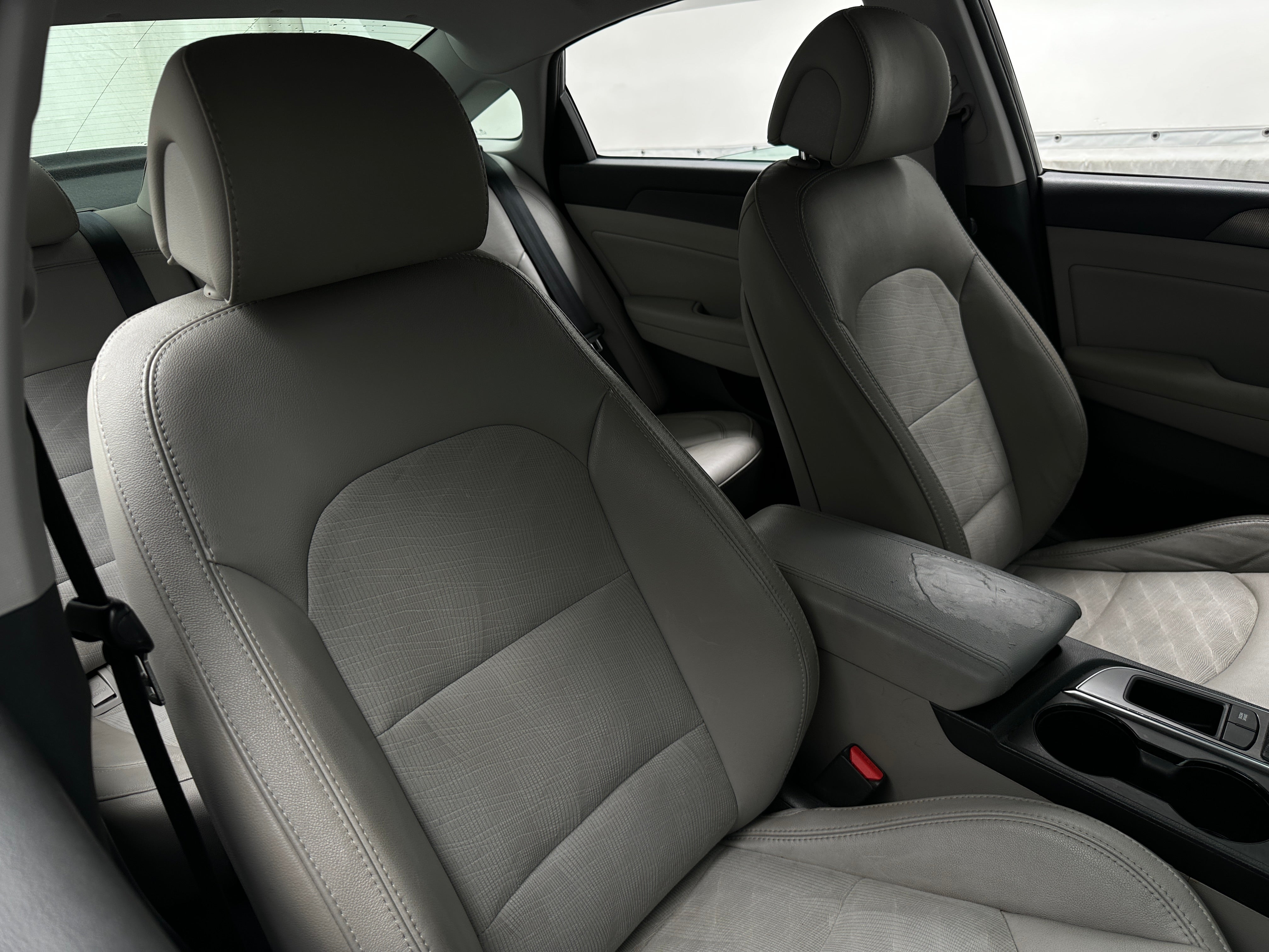 Thumbnail: 2016 Hyundai Sonata - 2