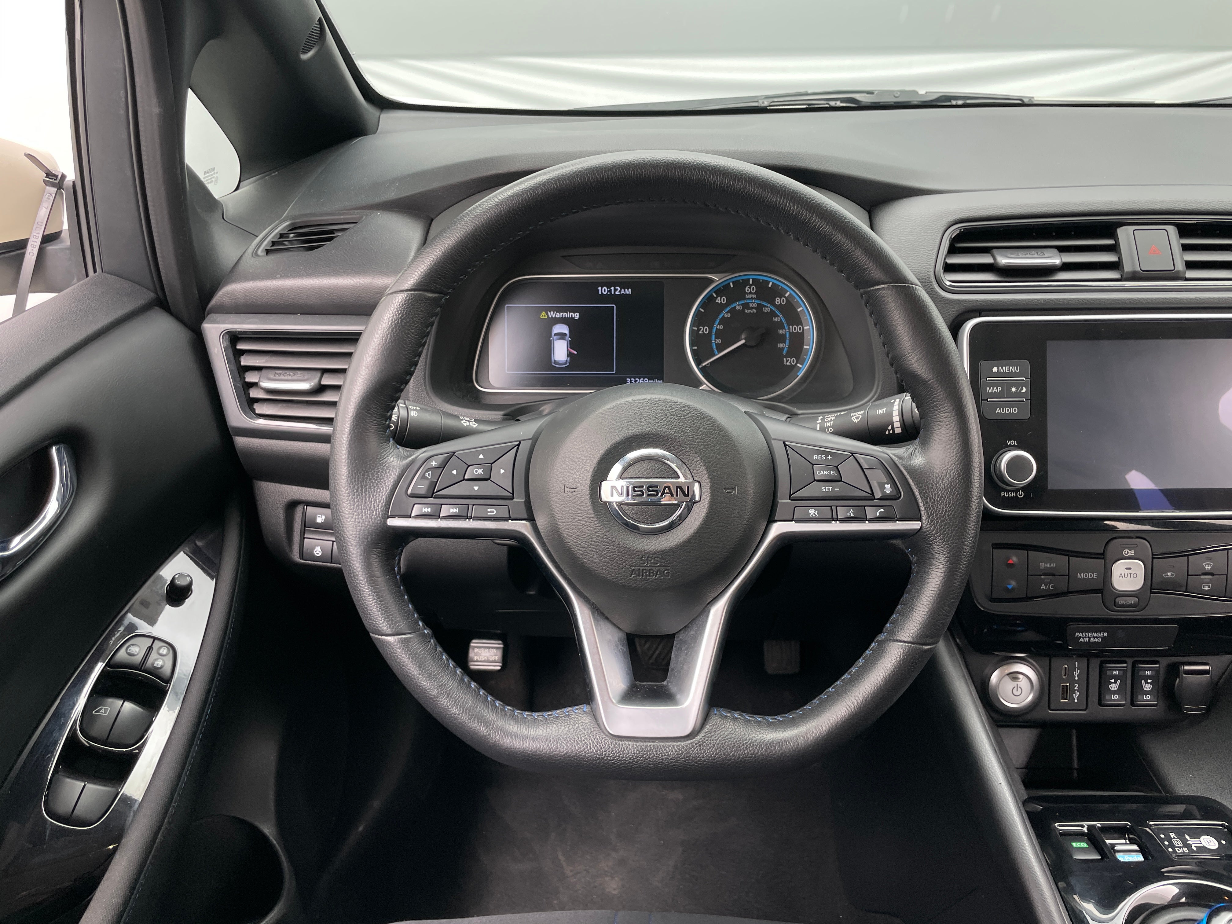 Thumbnail: 2022 Nissan Leaf - 5