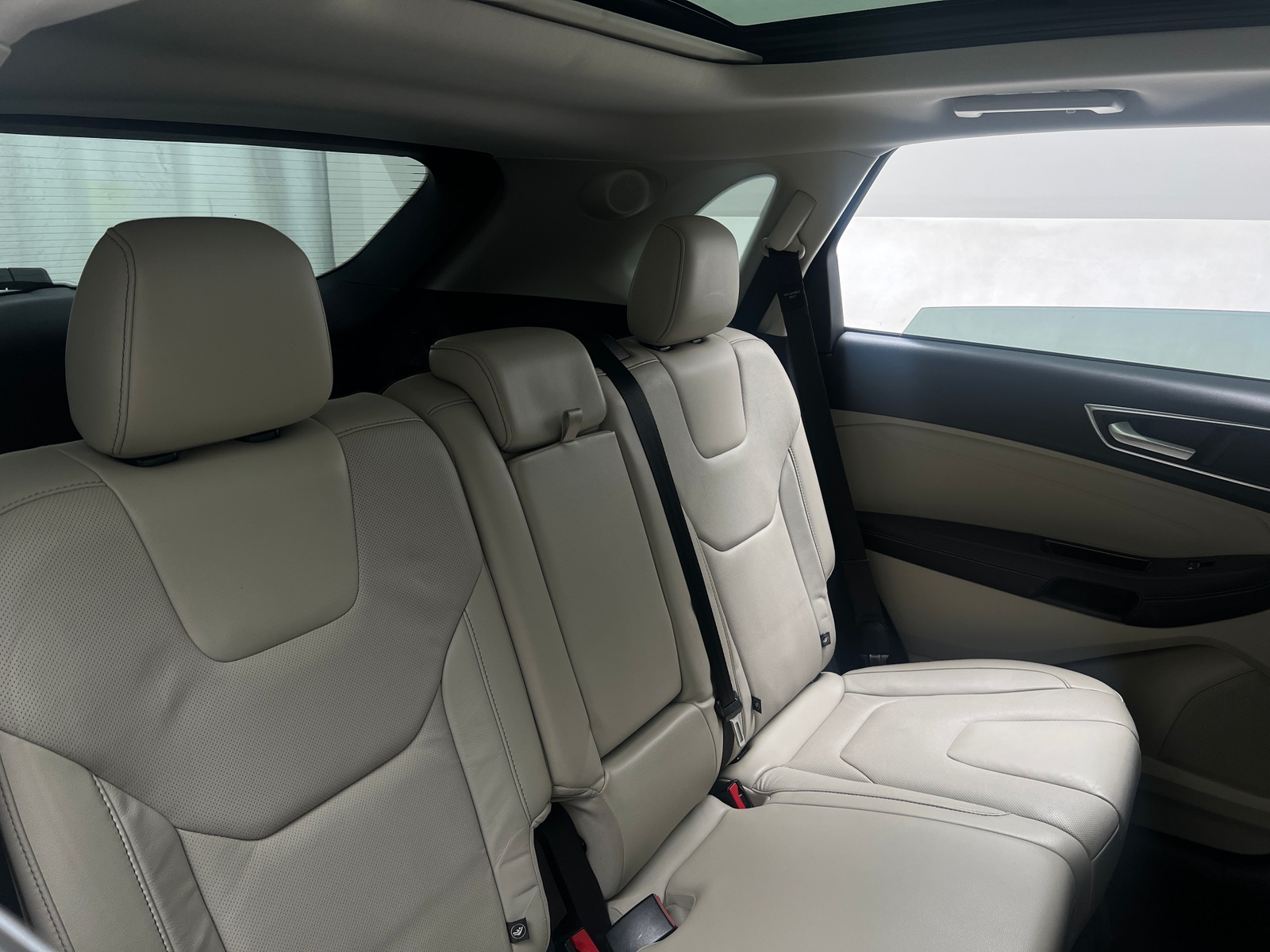 Thumbnail: 2016 Ford Edge - 5