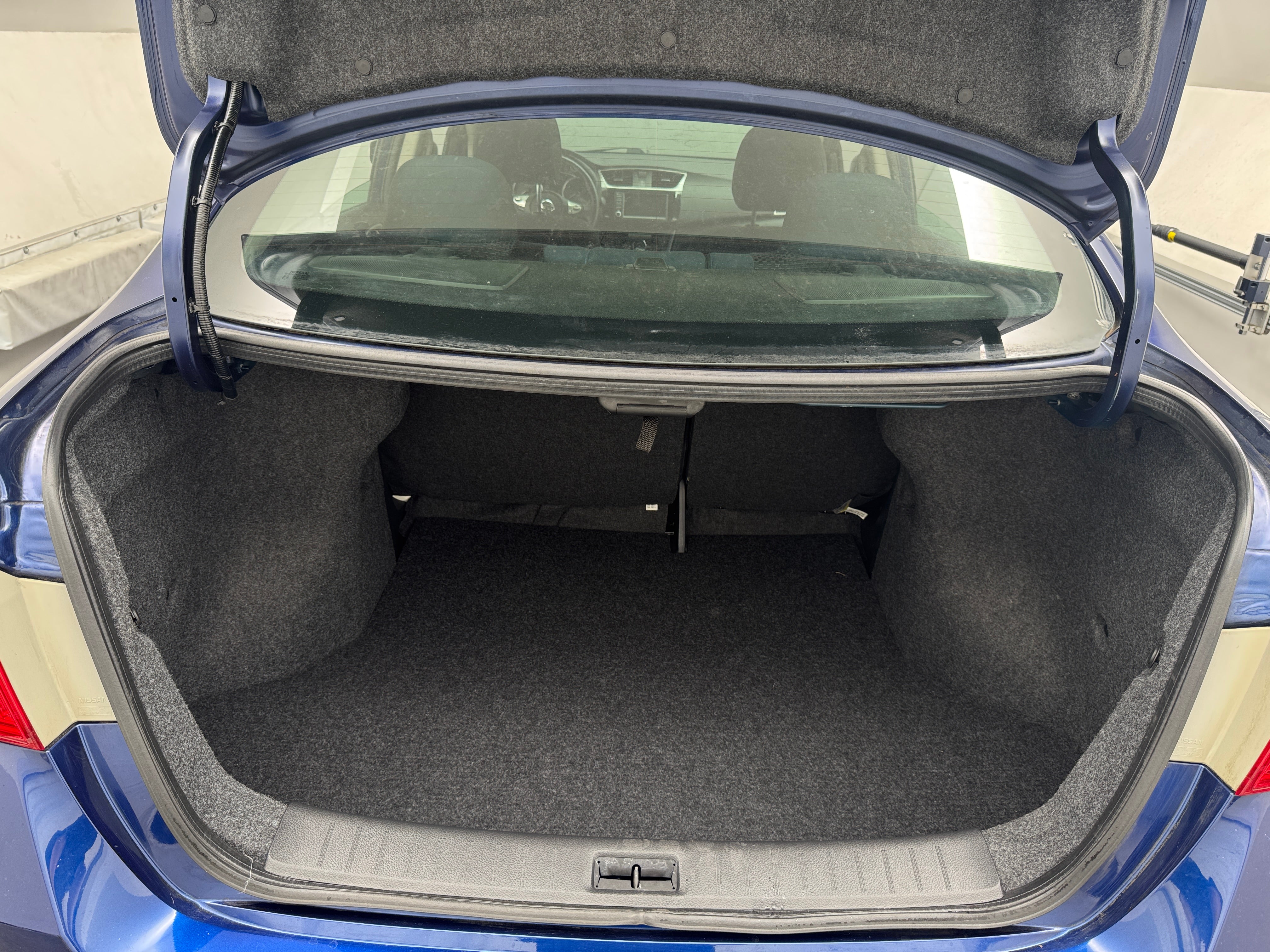 Thumbnail: 2019 Nissan Sentra - 7