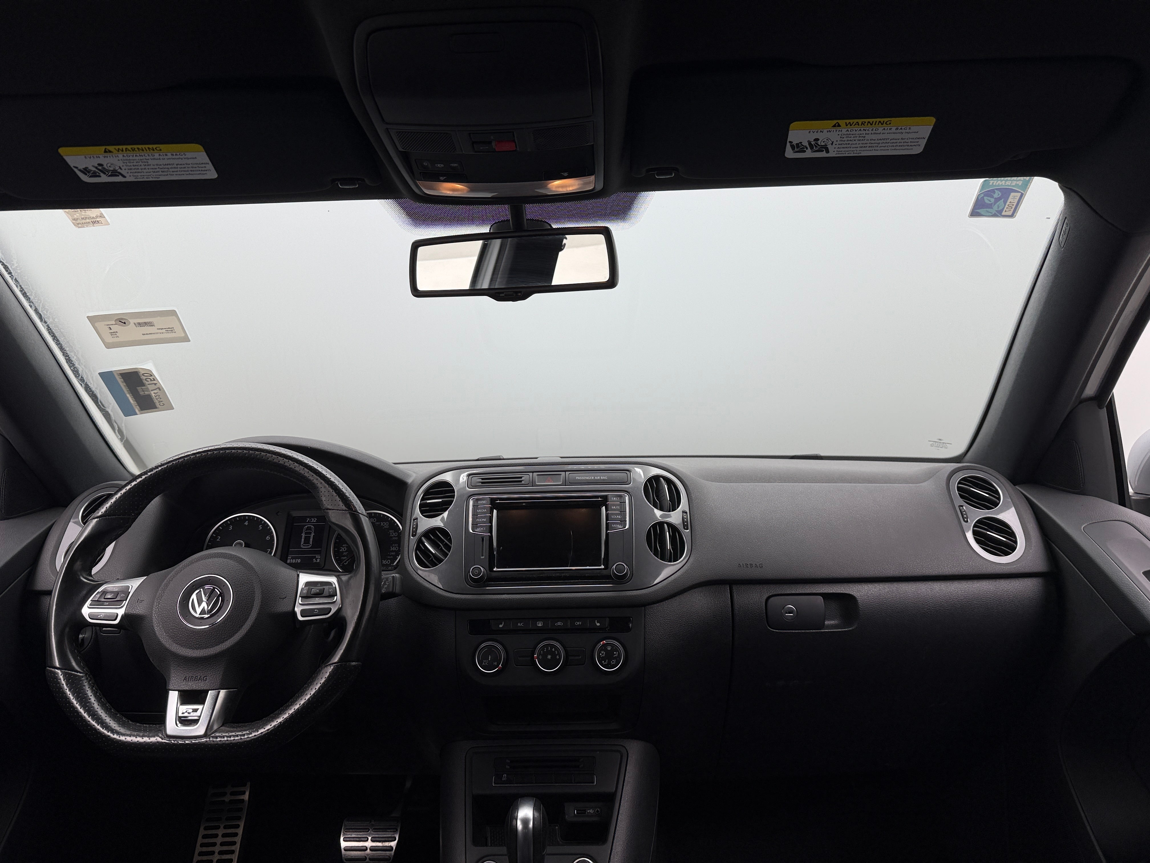 Thumbnail: 2016 Volkswagen Tiguan - 3