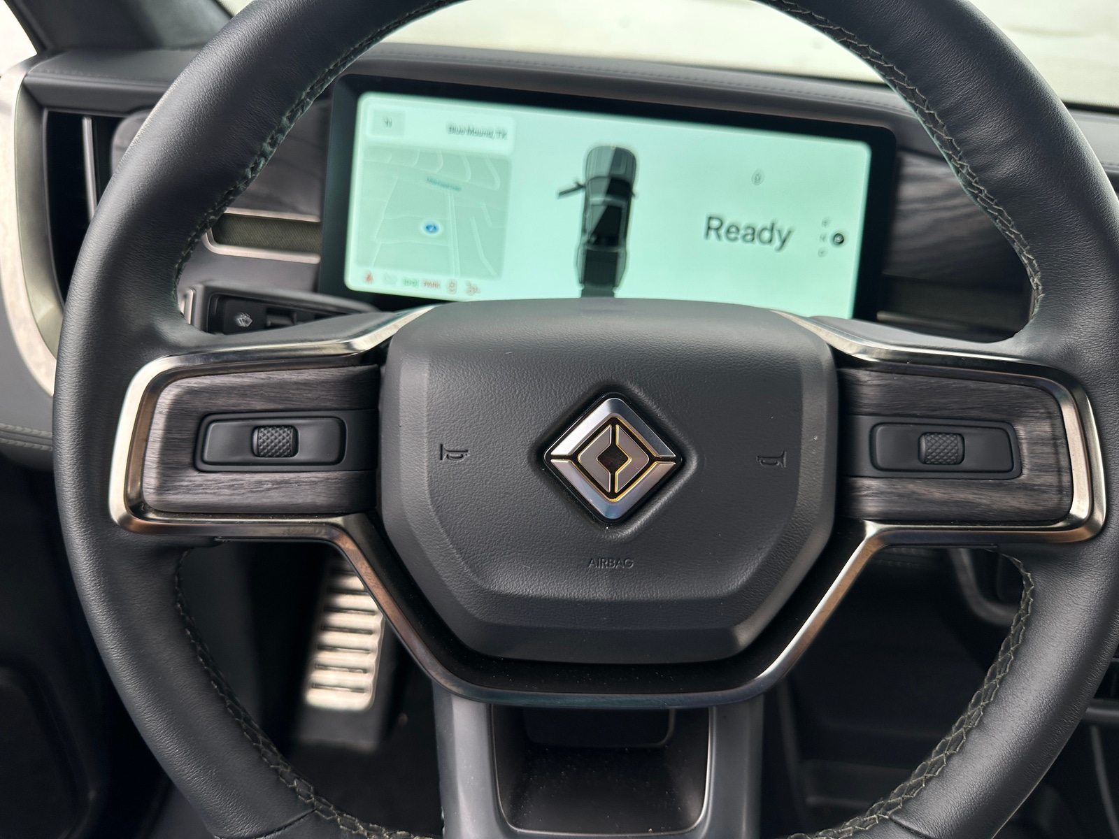 Thumbnail: 2023 Rivian R1T - 4