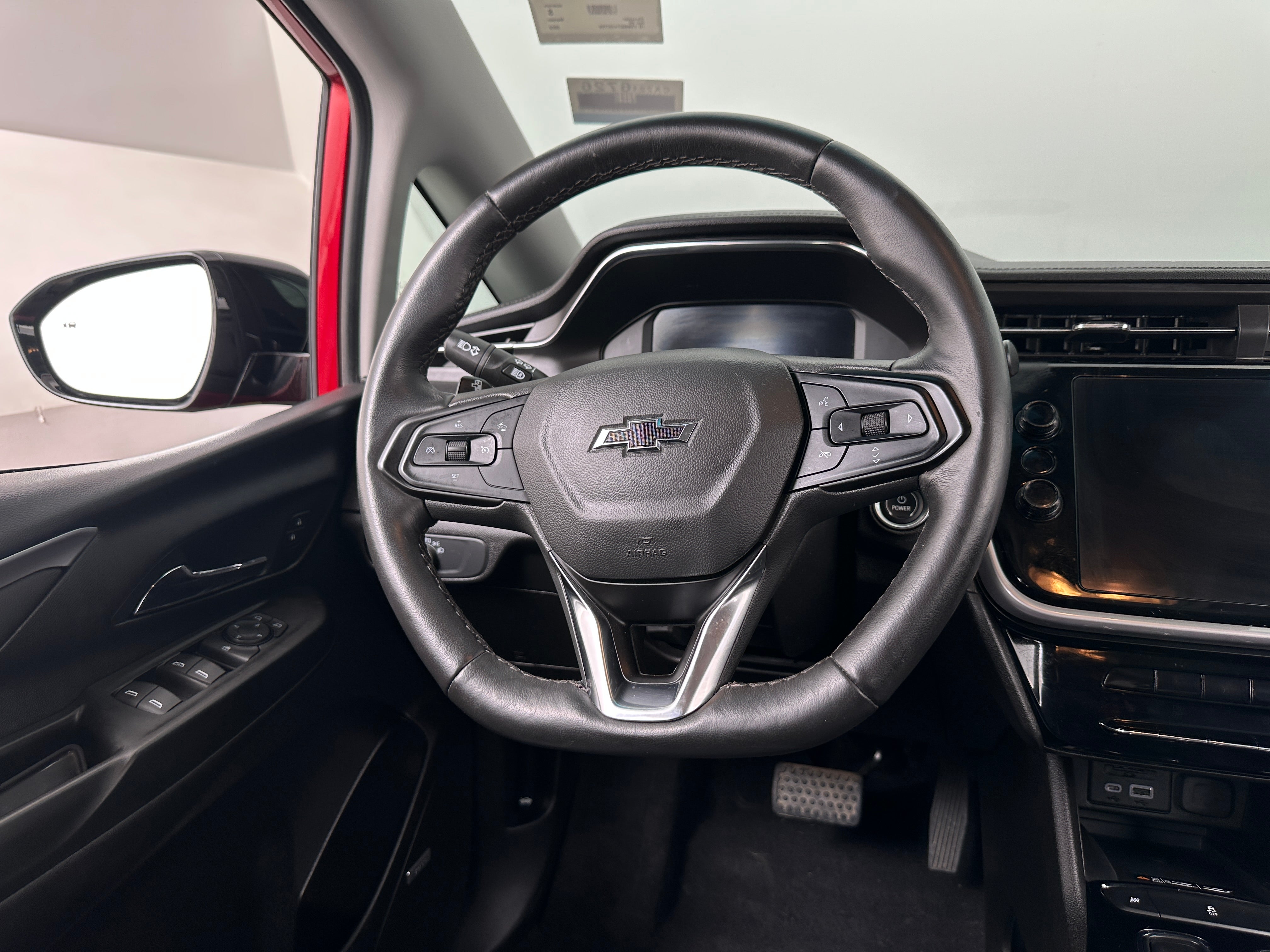 Thumbnail: 2023 Chevrolet Bolt EV - 4