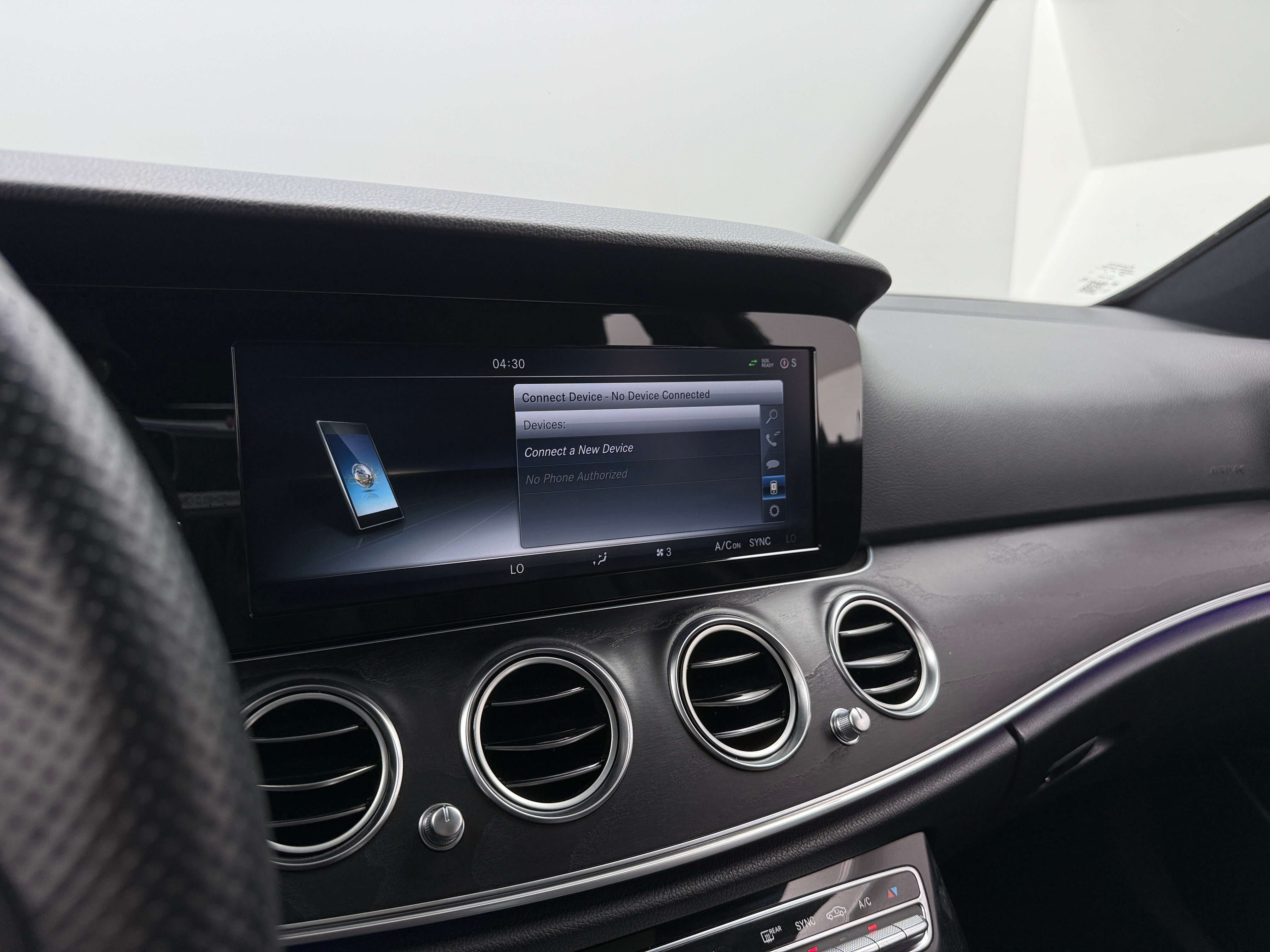 Thumbnail: 2017 Mercedes-Benz E-Class - 3