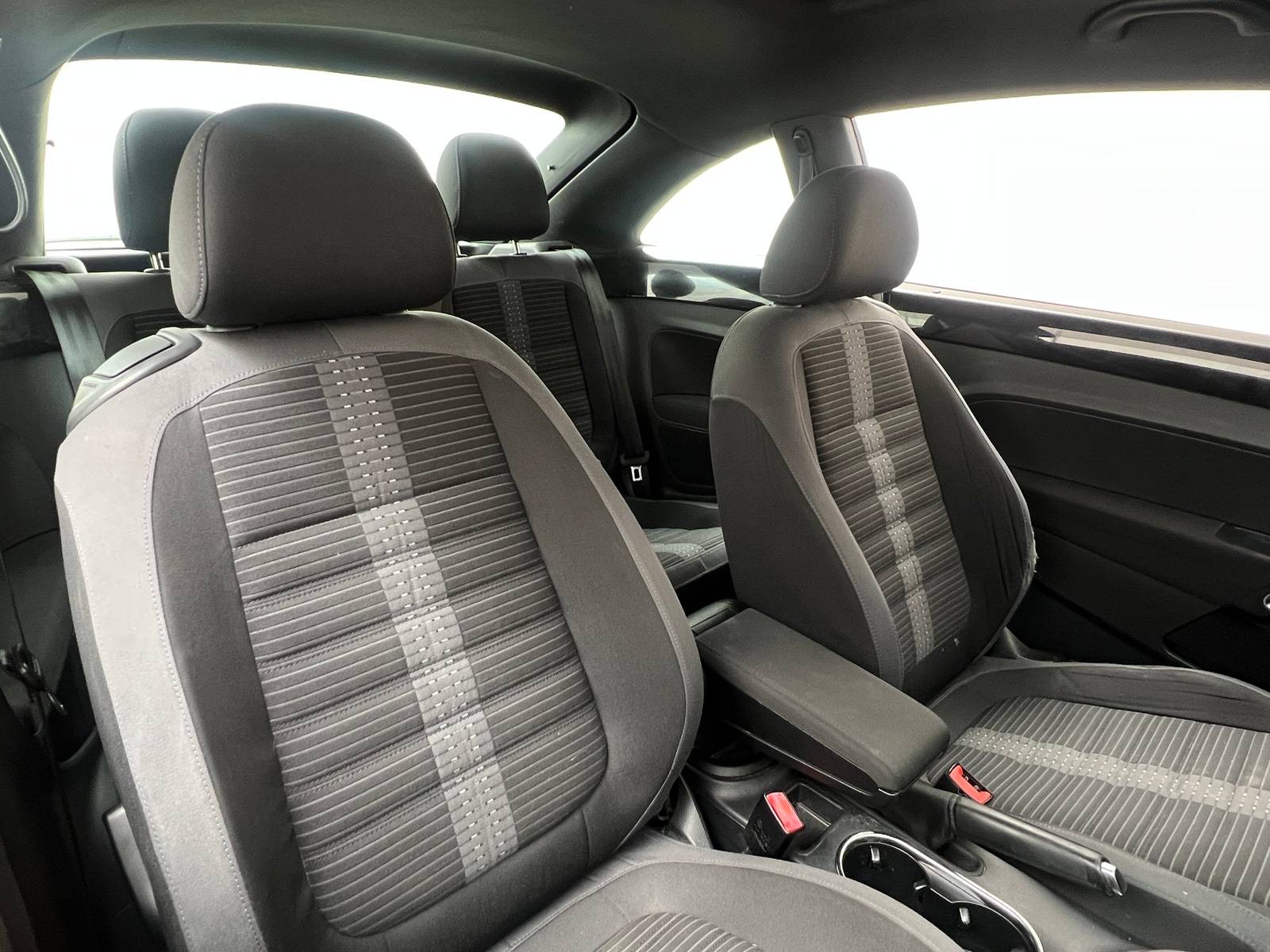 Thumbnail: 2012 Volkswagen Beetle - 2