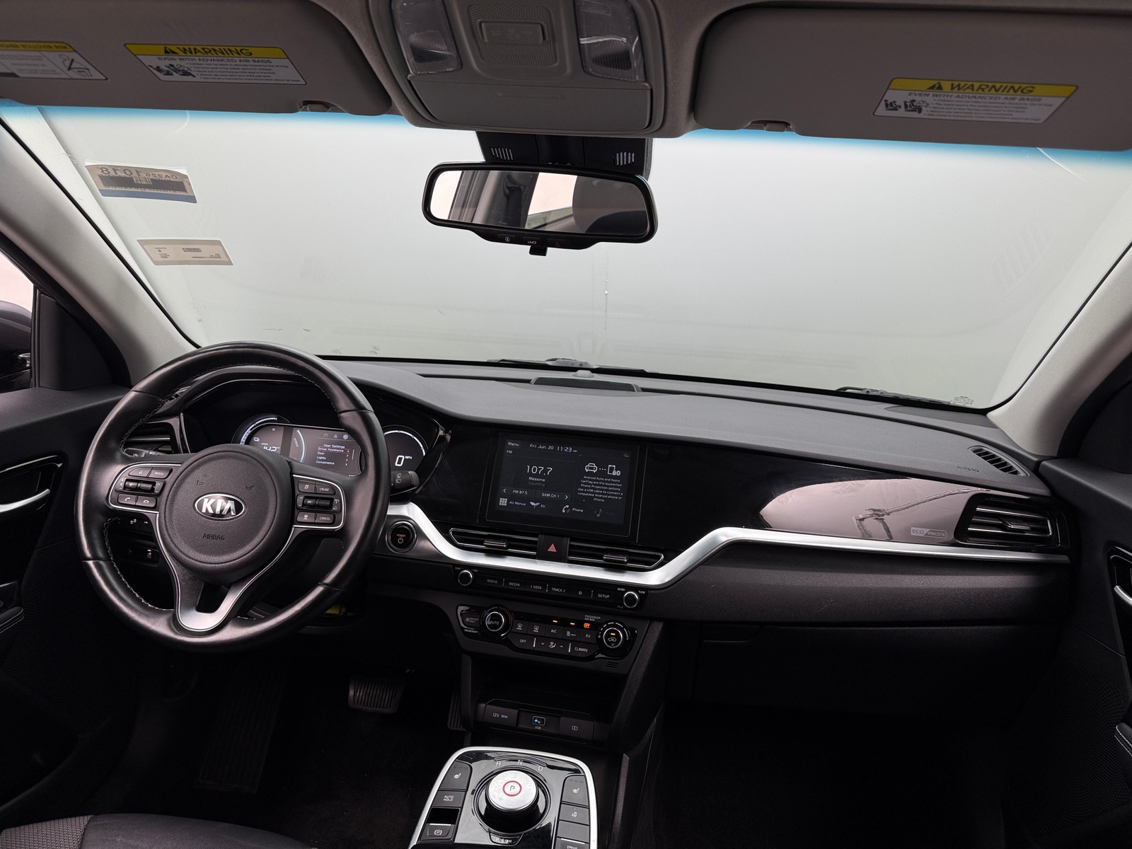 Thumbnail: 2020 Kia Niro - 3
