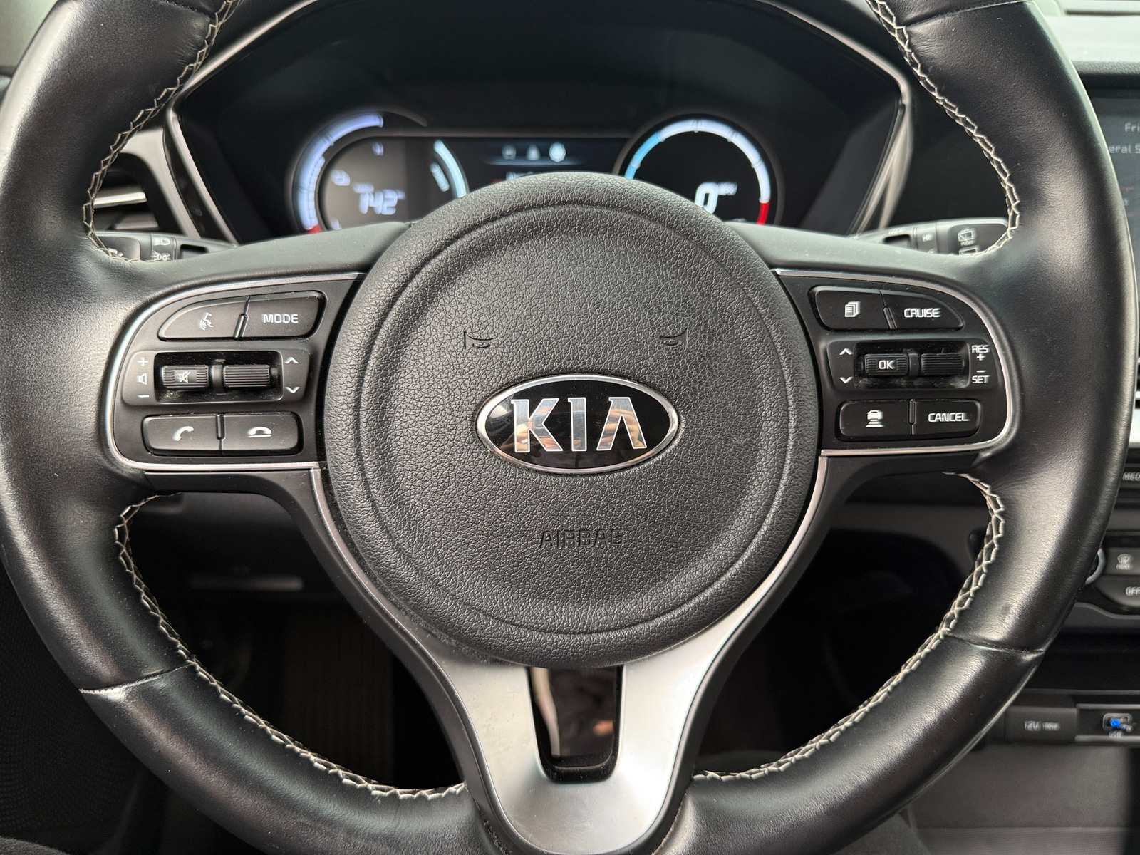 Thumbnail: 2020 Kia Niro - 5