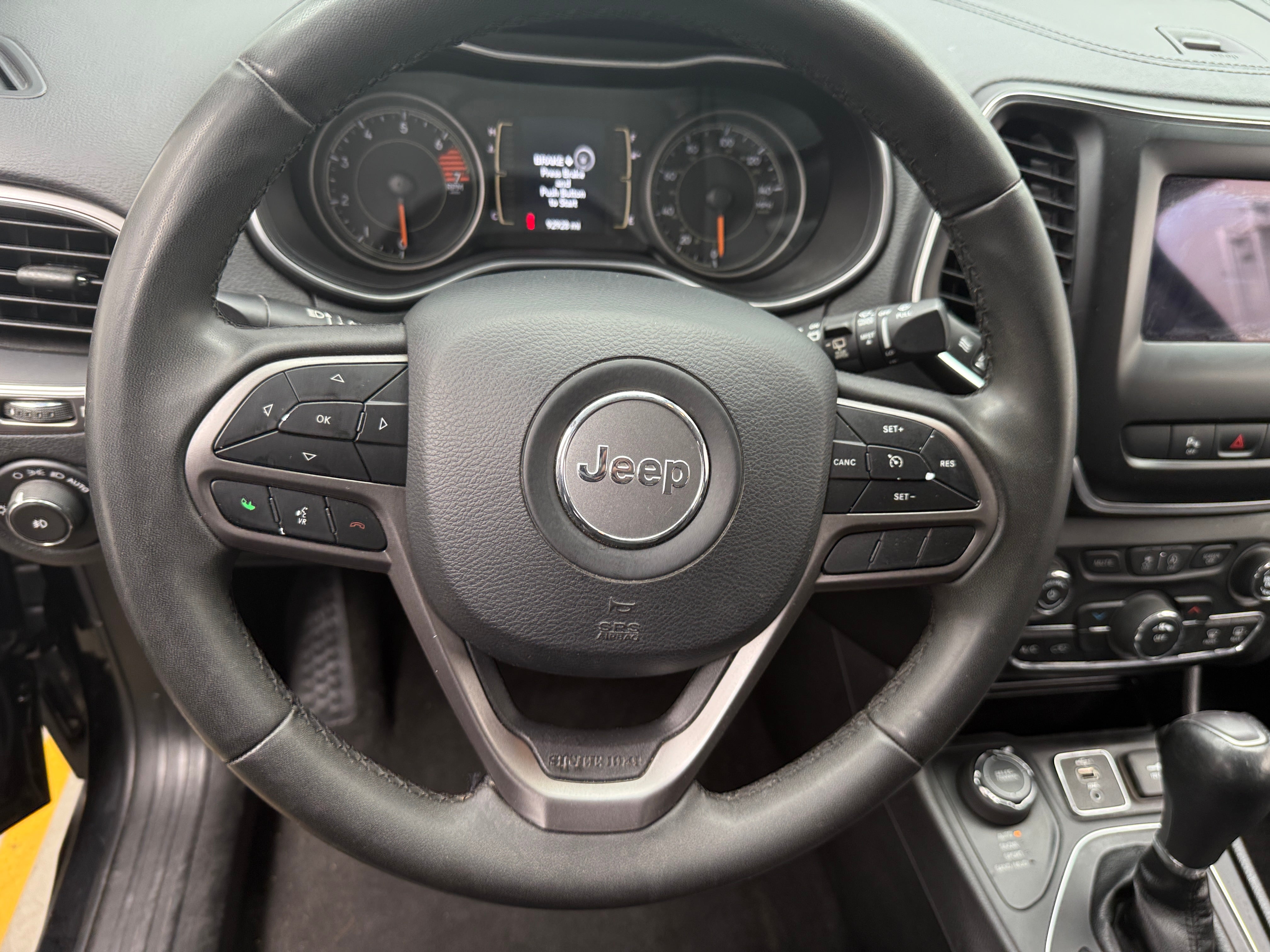 Thumbnail: 2020 Jeep Cherokee - 5