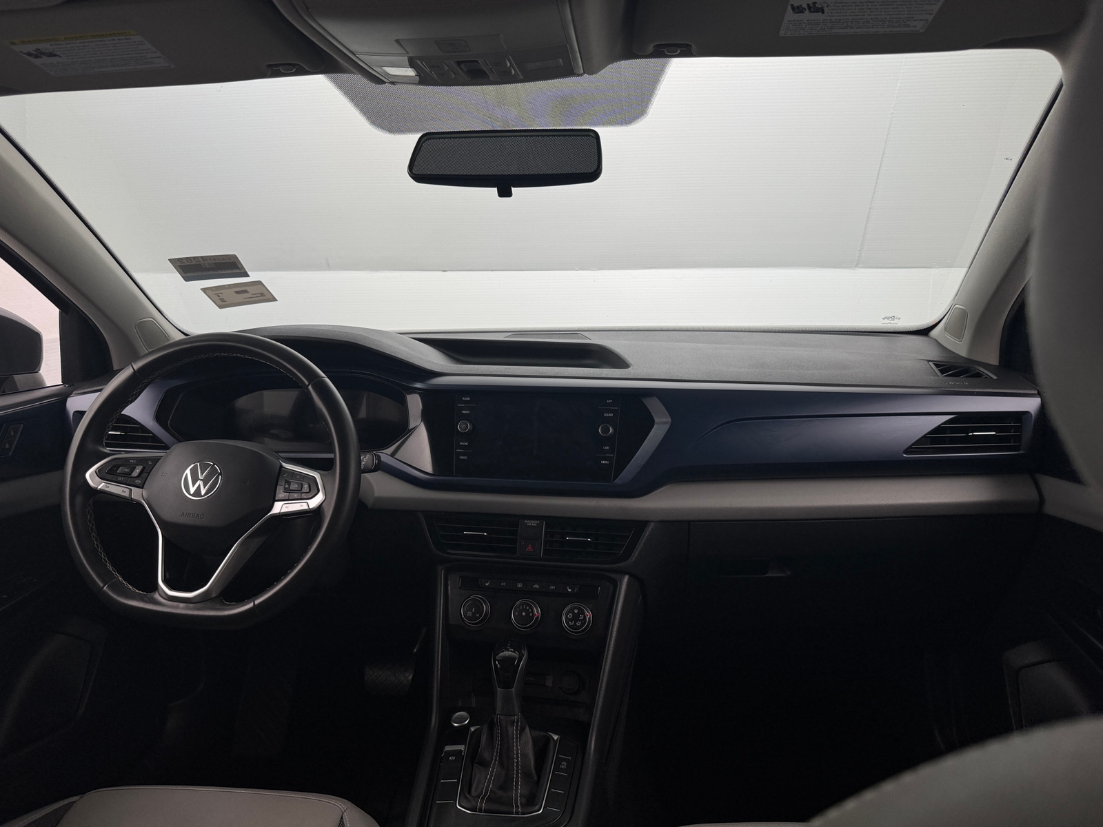 Thumbnail: 2022 Volkswagen Taos - 2