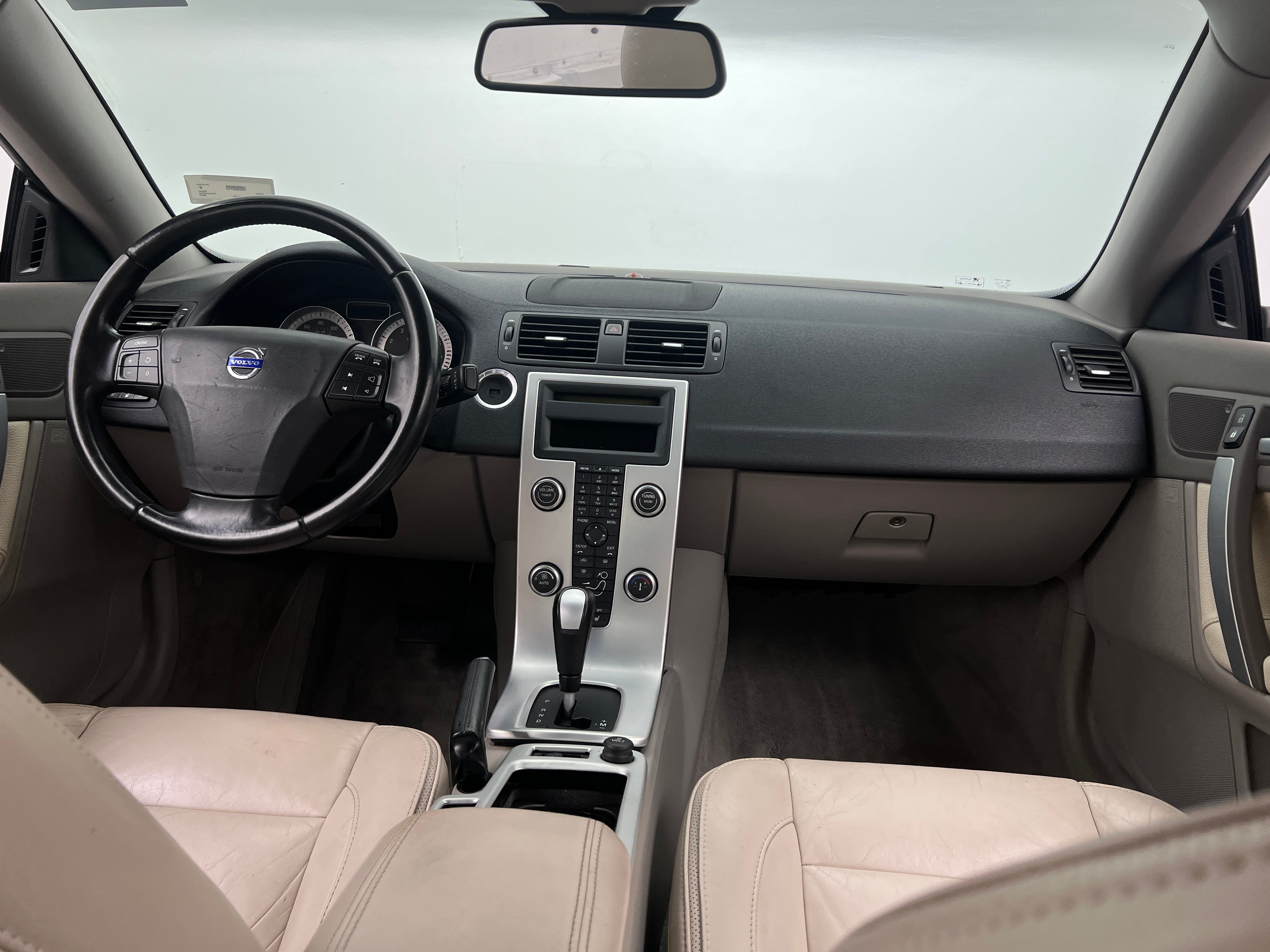 Thumbnail: 2012 Volvo C70 - 2
