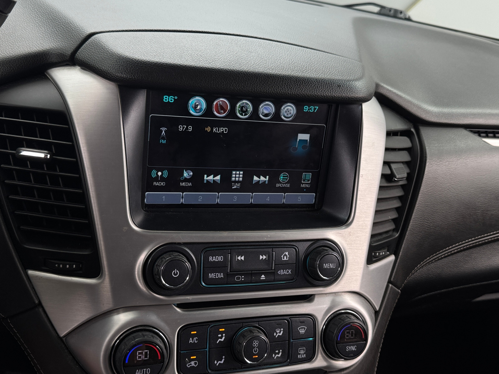 Thumbnail: 2020 GMC Yukon - 3