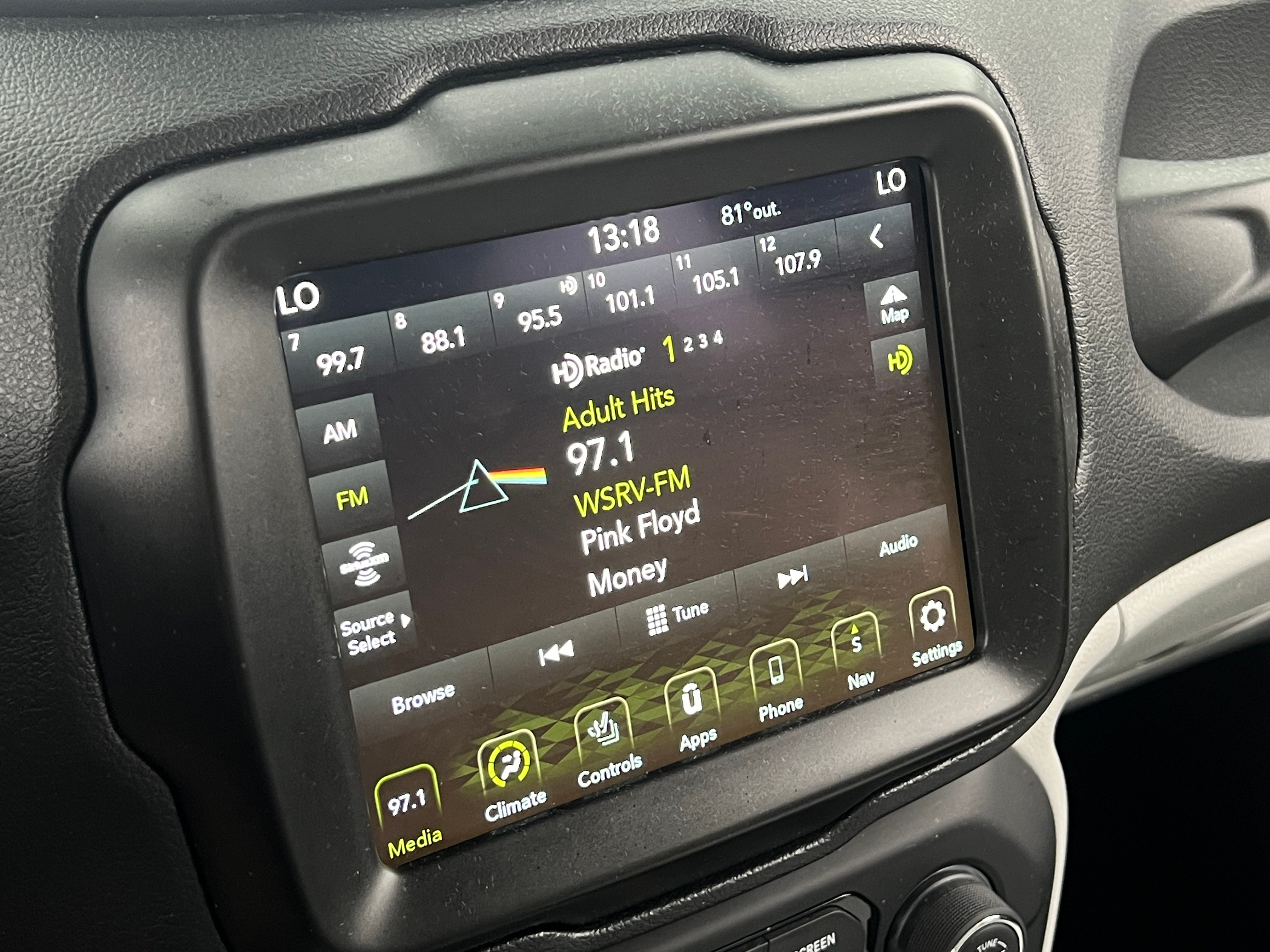 Thumbnail: 2022 Jeep Renegade - 4