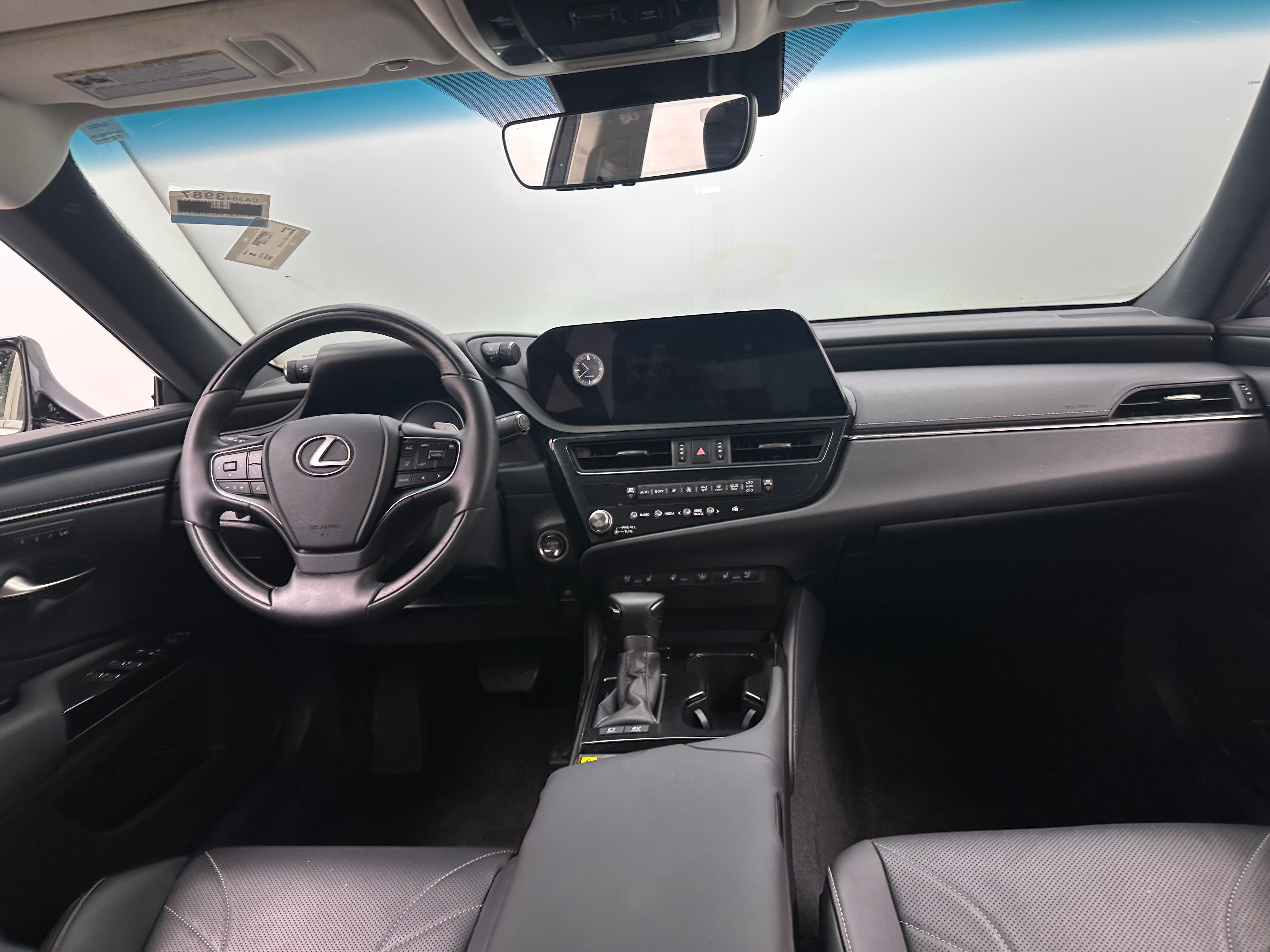 Thumbnail: 2023 Lexus ES - 2