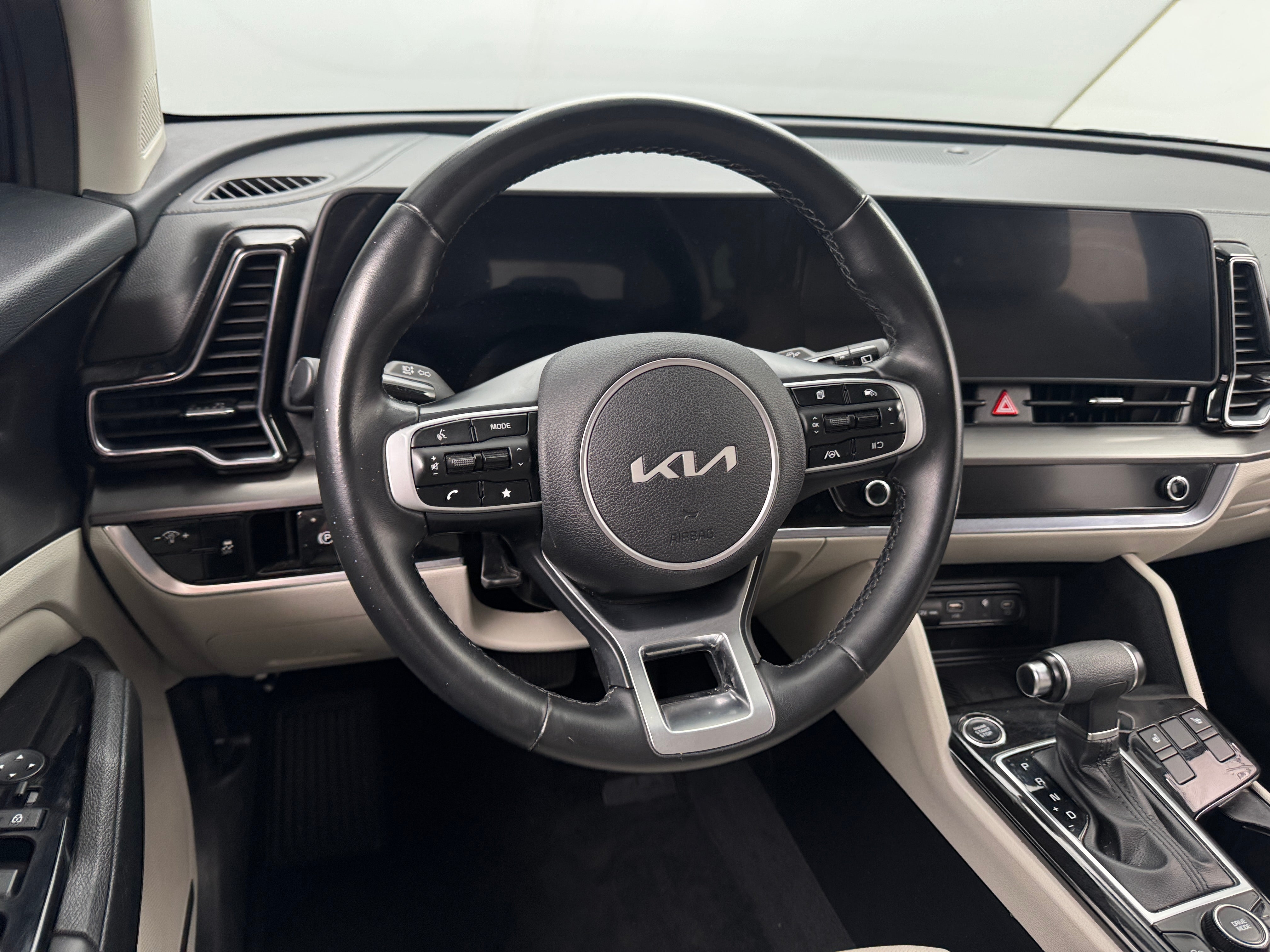 Thumbnail: 2023 Kia Sportage - 4