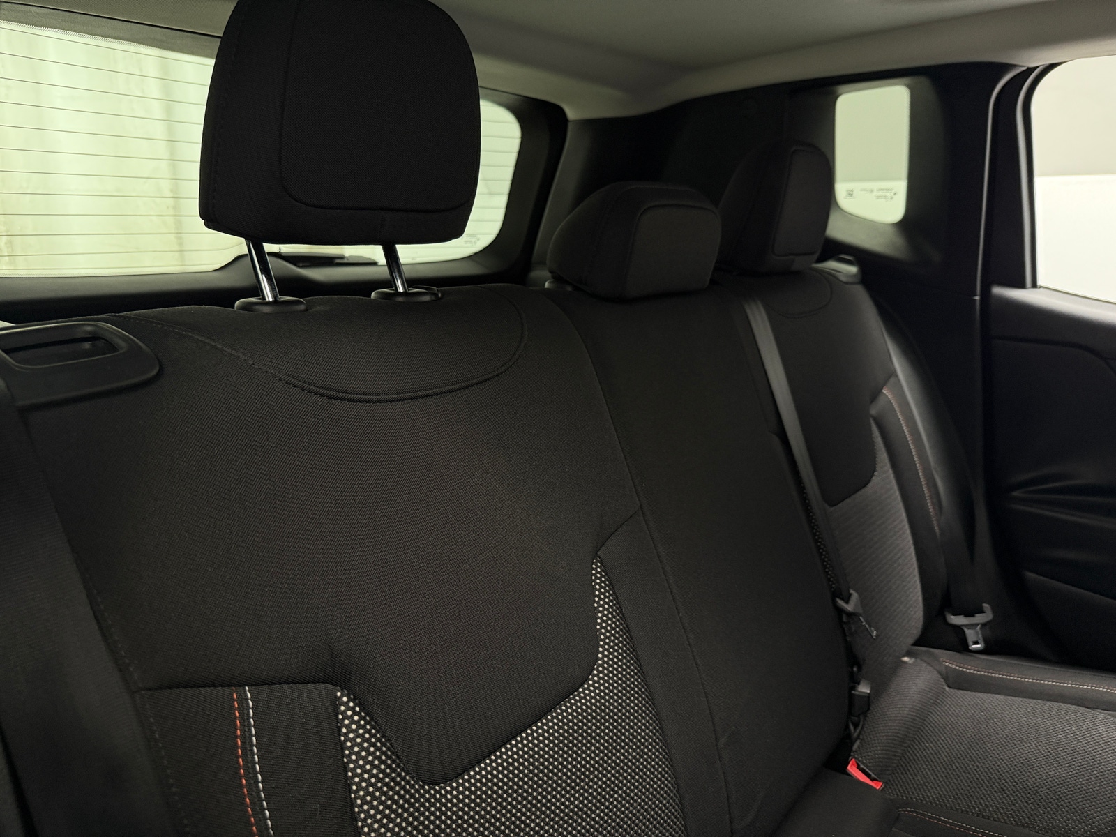Thumbnail: 2016 Jeep Renegade - 6
