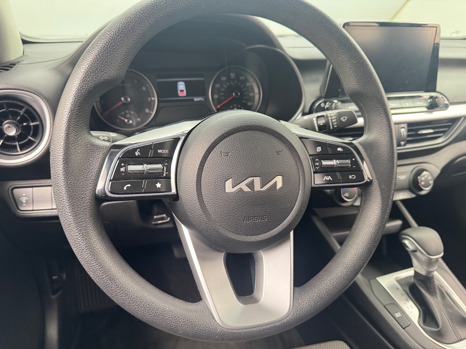 Thumbnail: 2022 Kia Forte - 5