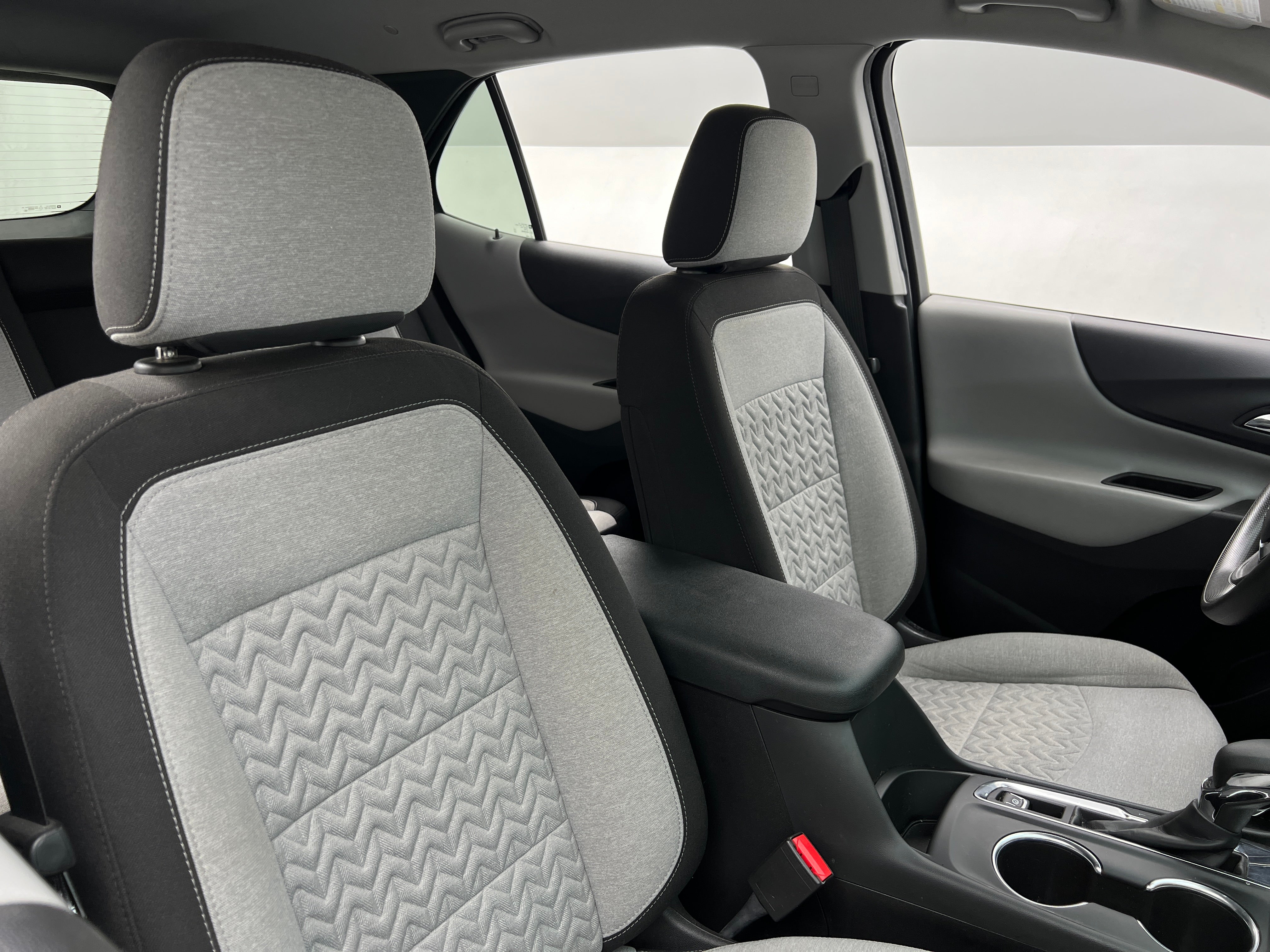 Thumbnail: 2022 Chevrolet Equinox - 2