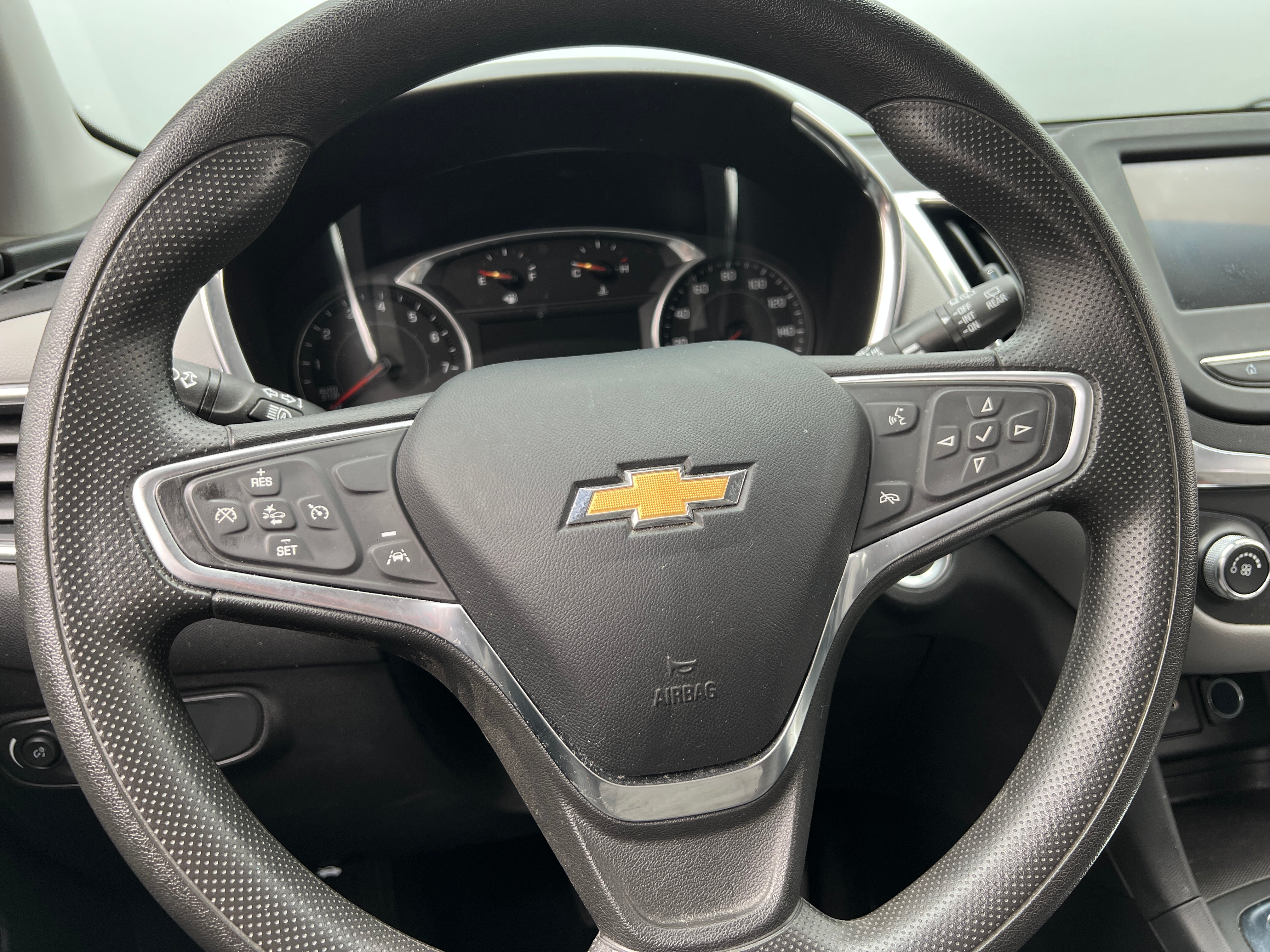 Thumbnail: 2022 Chevrolet Equinox - 5