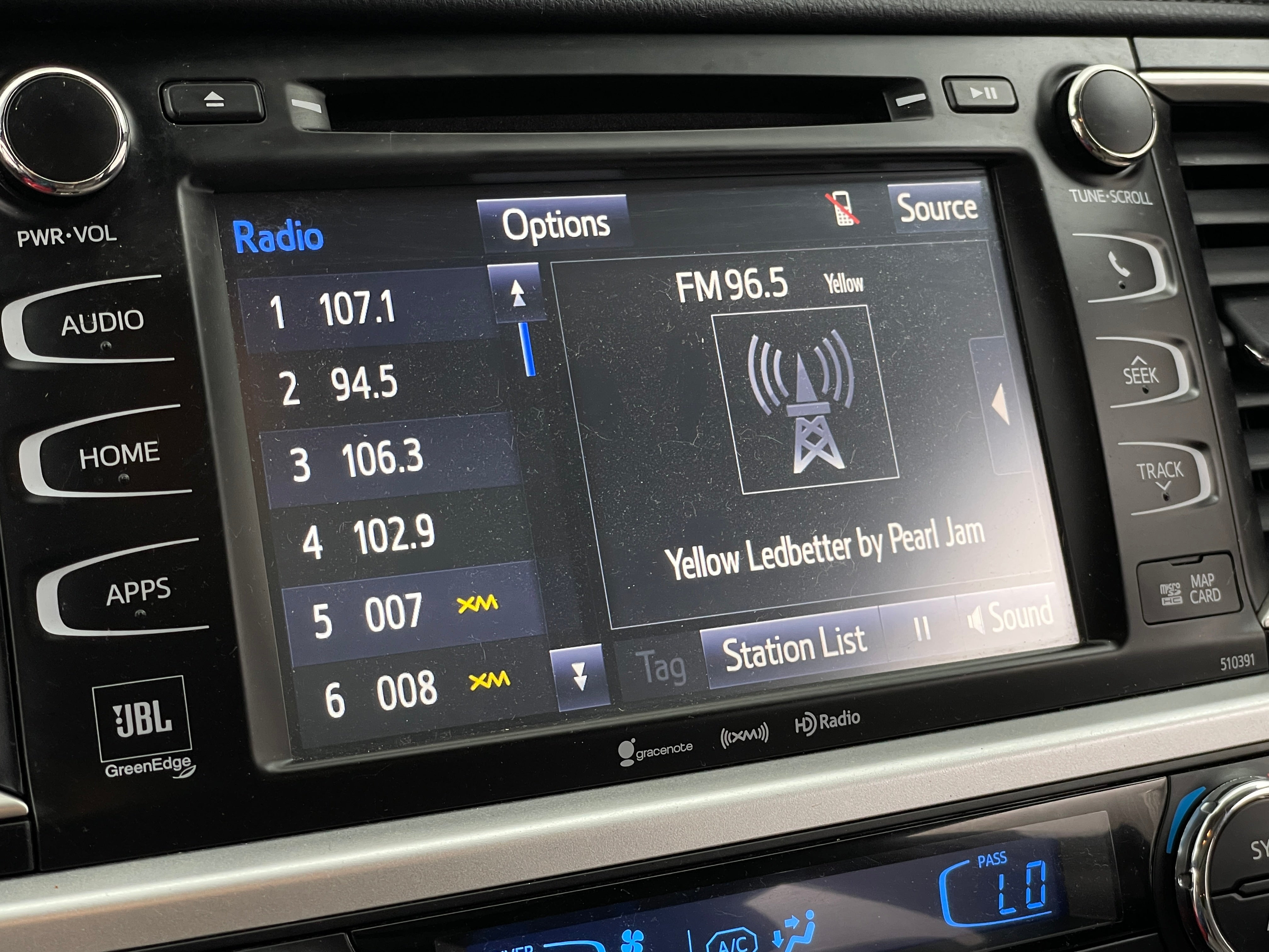 Thumbnail: 2019 Toyota Highlander - 3