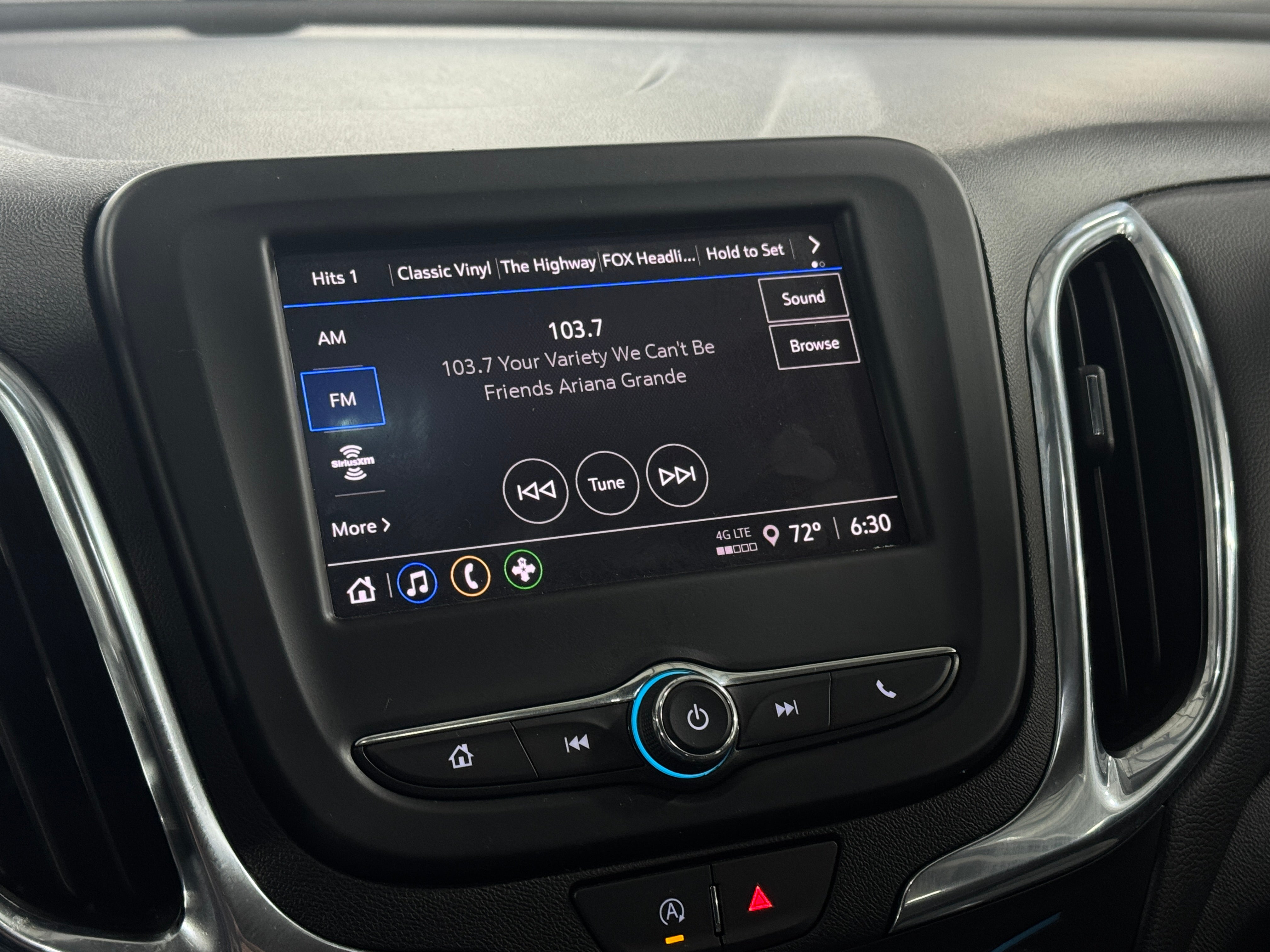 Thumbnail: 2023 Chevrolet Equinox - 4