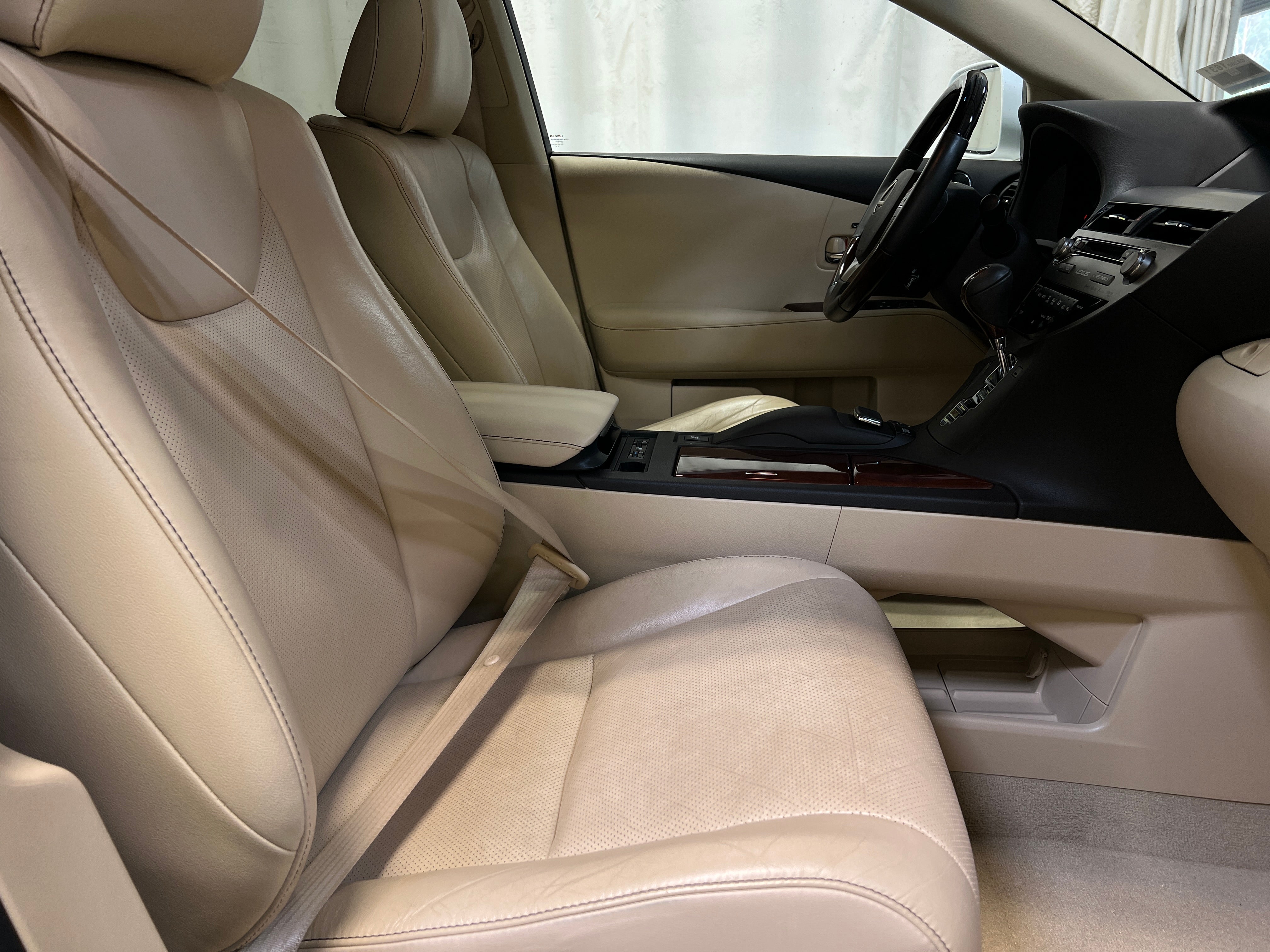 Thumbnail: 2015 Lexus RX - 2