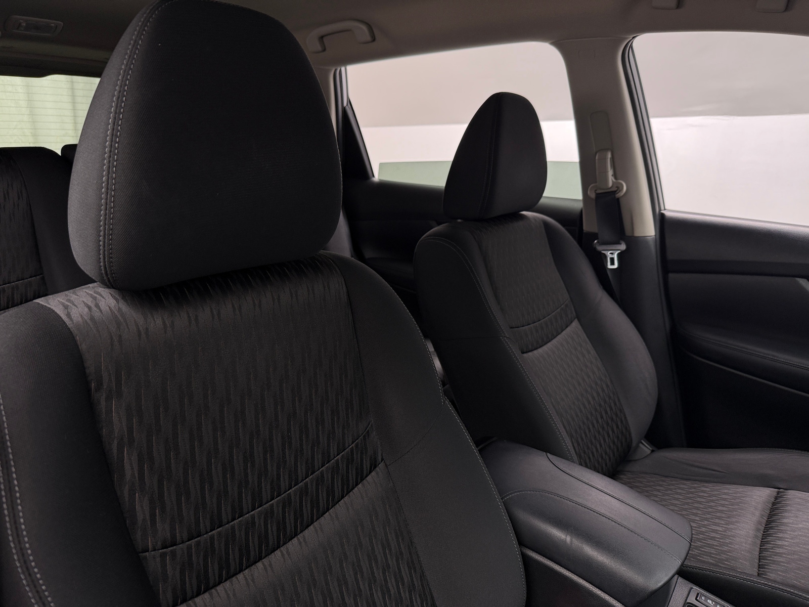 Thumbnail: 2018 Nissan Rogue - 2