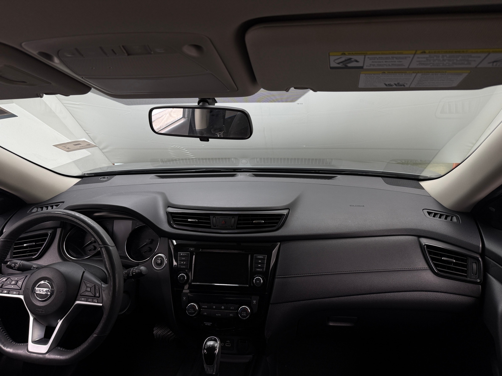 Thumbnail: 2018 Nissan Rogue - 3