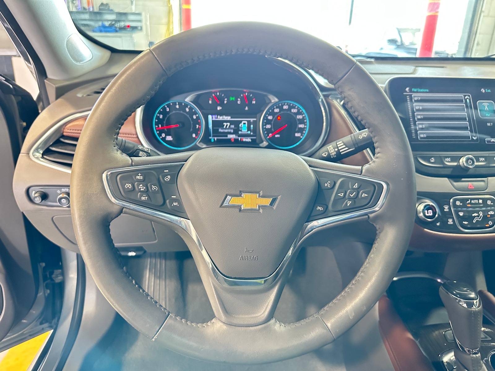 Thumbnail: 2017 Chevrolet Malibu - 4
