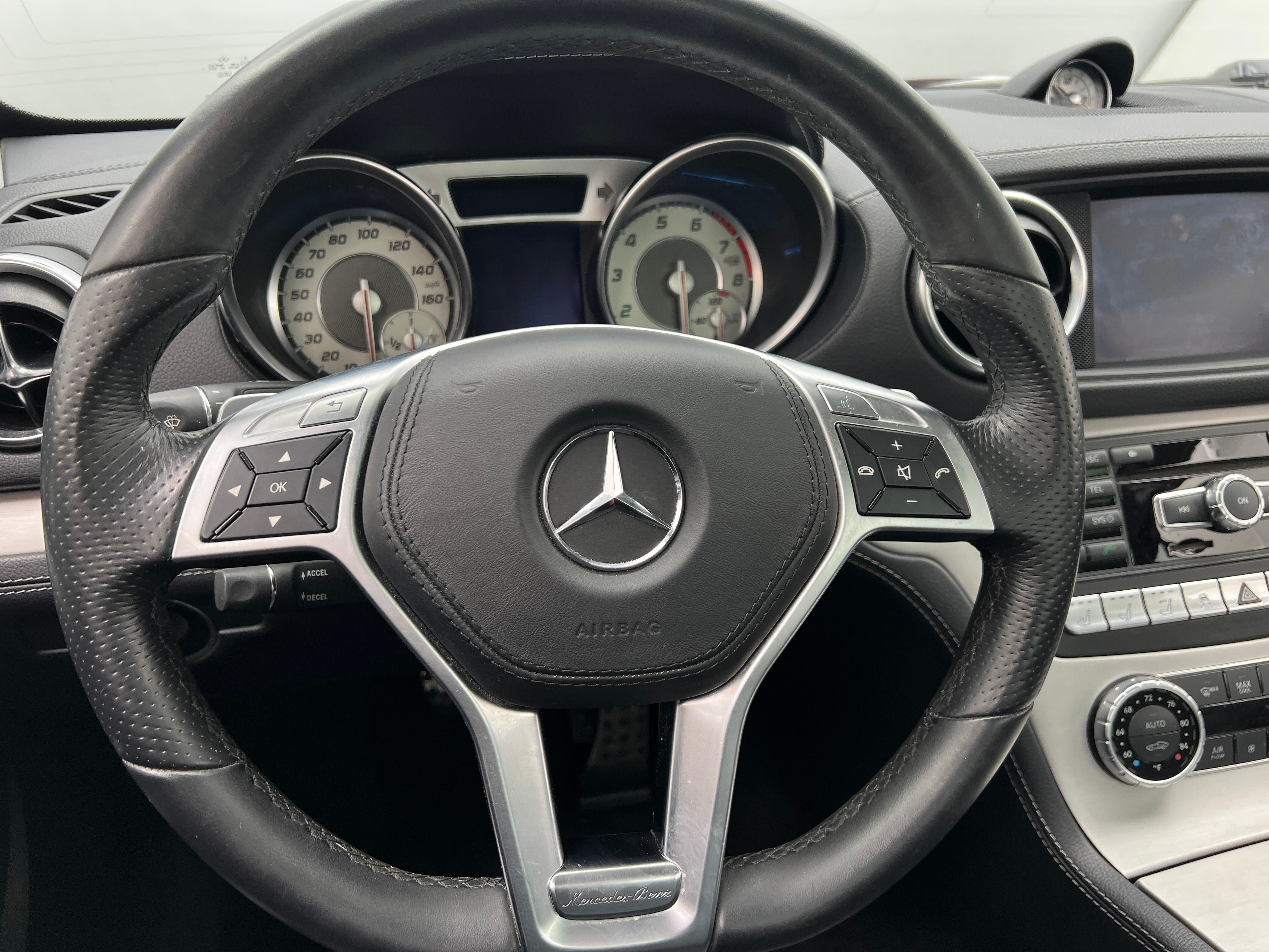 Thumbnail: 2013 Mercedes-Benz SL-Class - 4