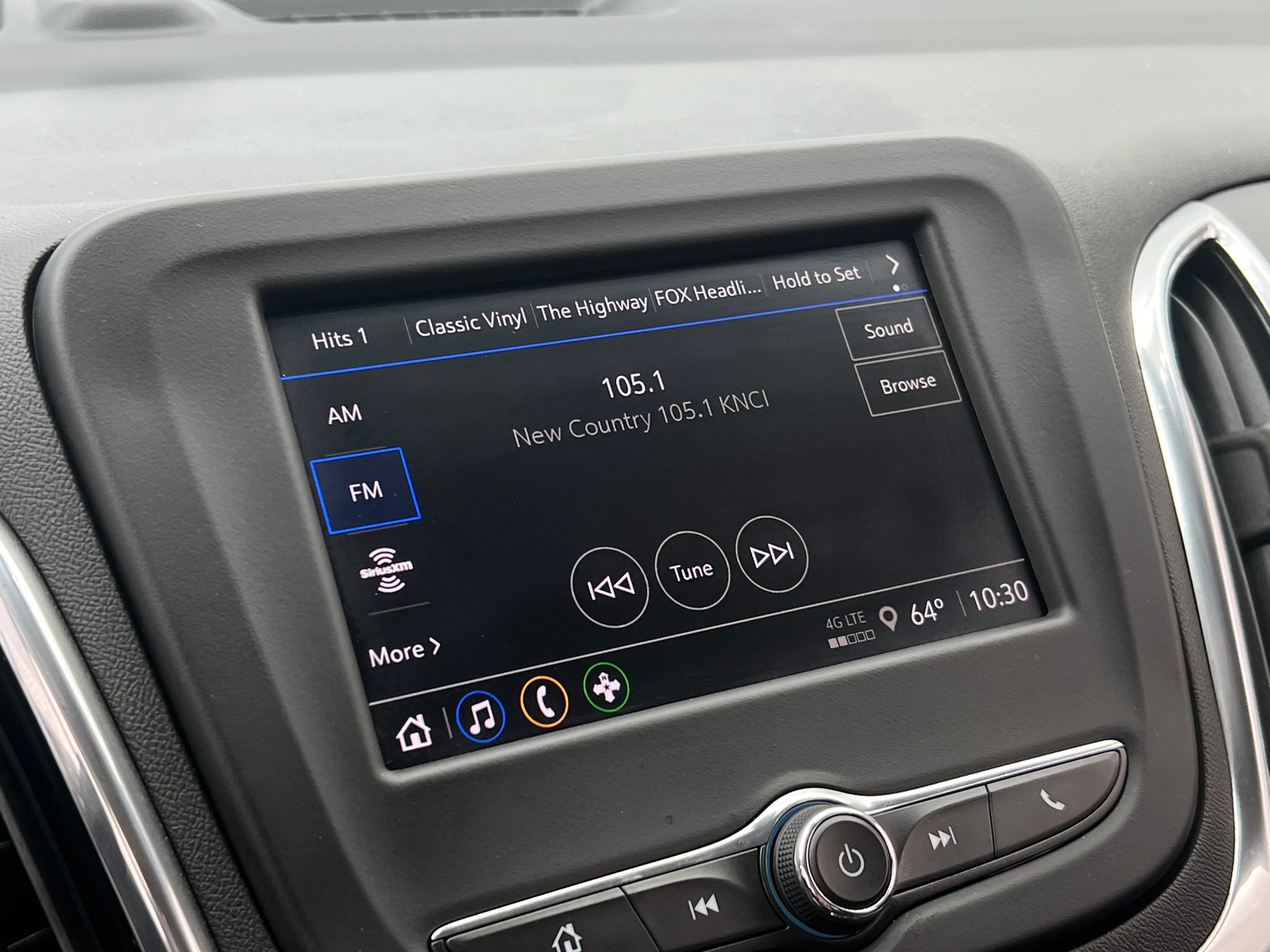 Thumbnail: 2023 Chevrolet Equinox - 4