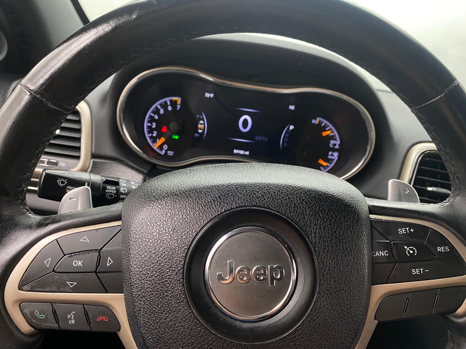 Thumbnail: 2015 Jeep Grand Cherokee - 4