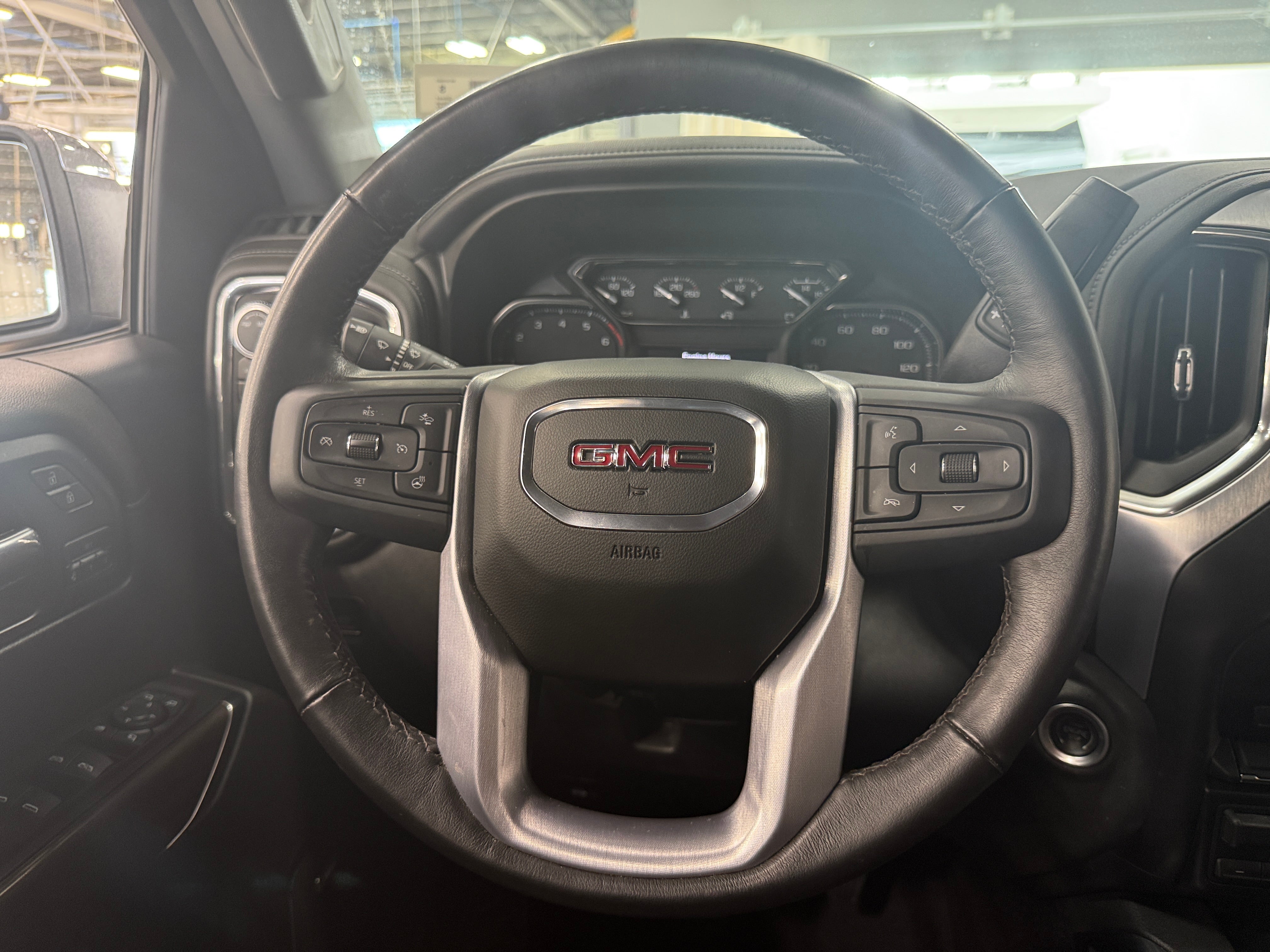 Thumbnail: 2022 GMC Sierra 1500 - 4