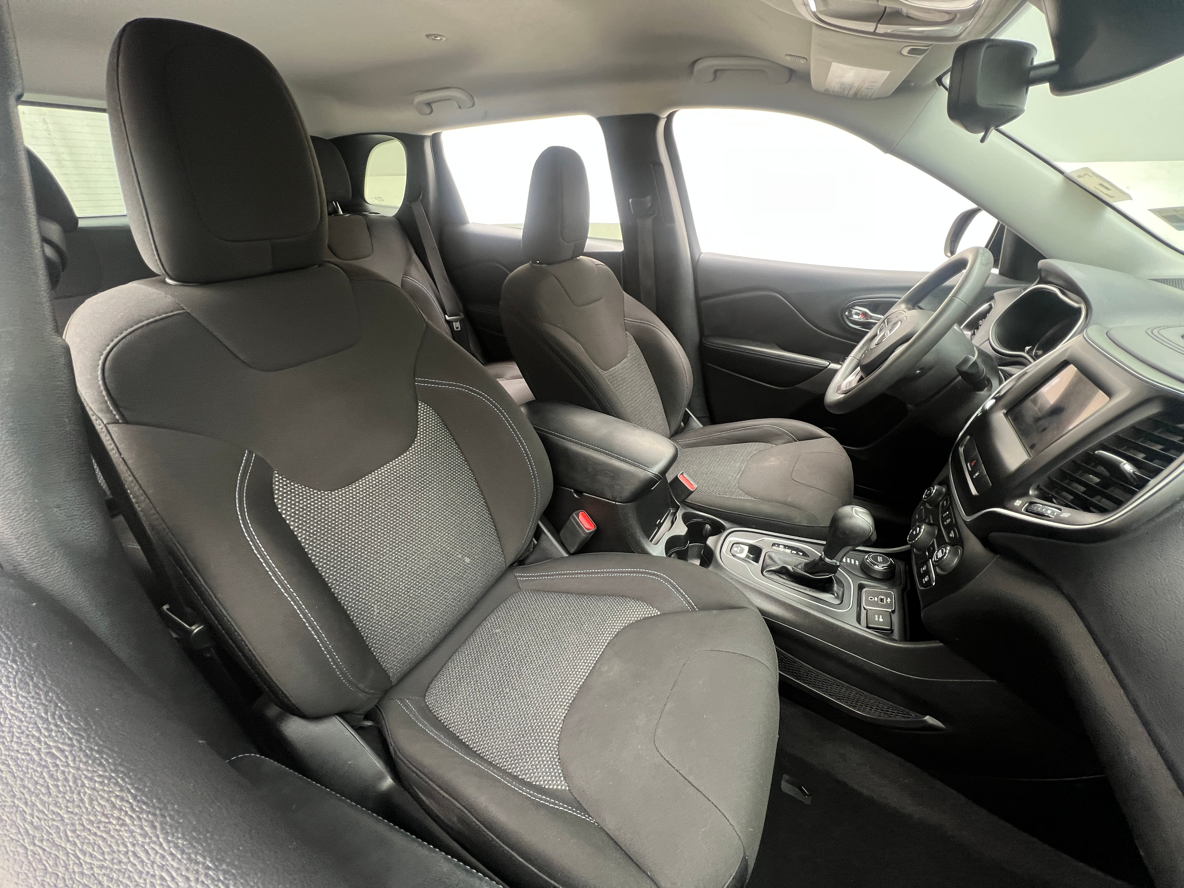 Thumbnail: 2021 Jeep Cherokee - 2