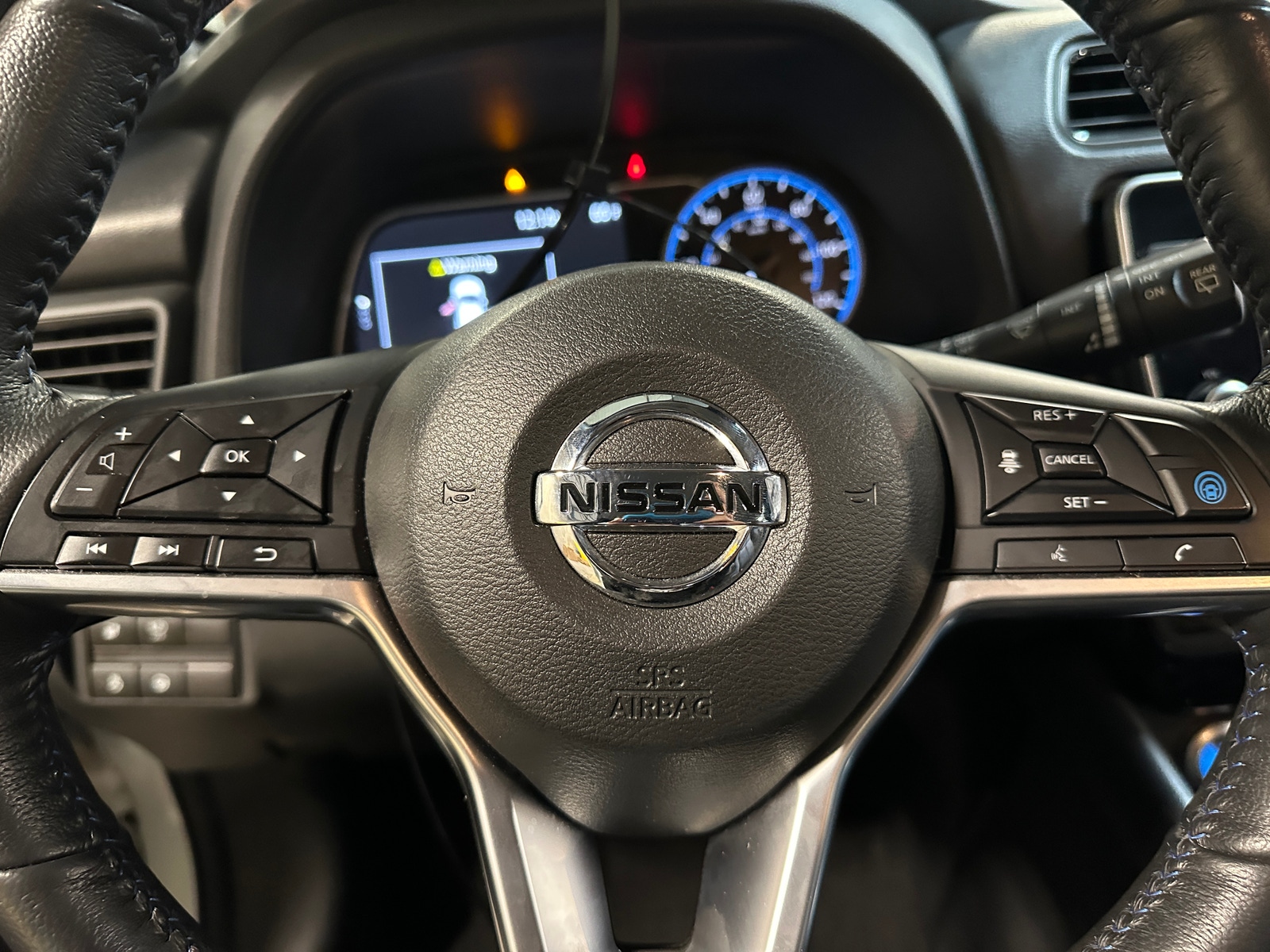 Thumbnail: 2021 Nissan Leaf - 4
