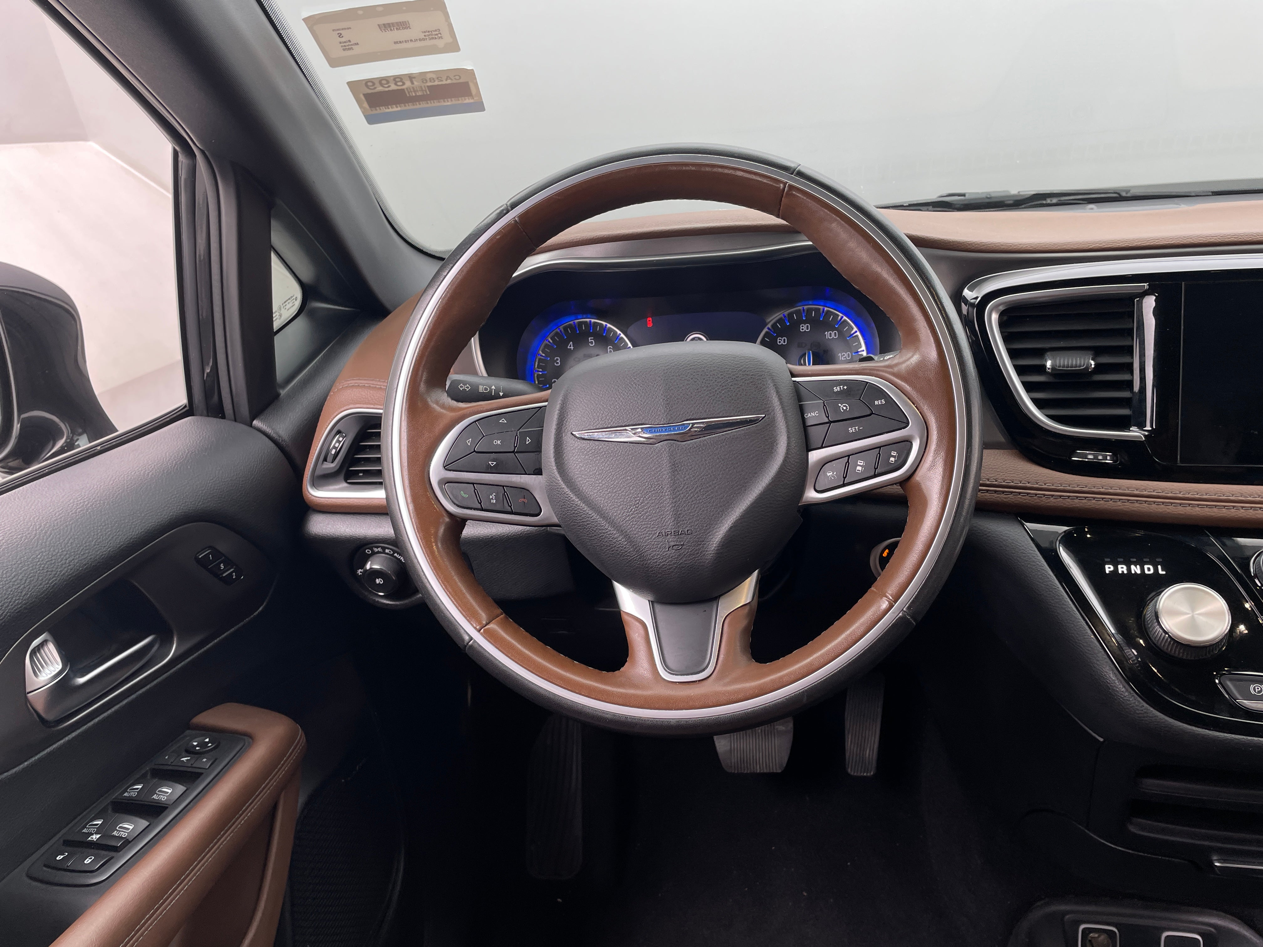 Thumbnail: 2020 Chrysler Pacifica - 4