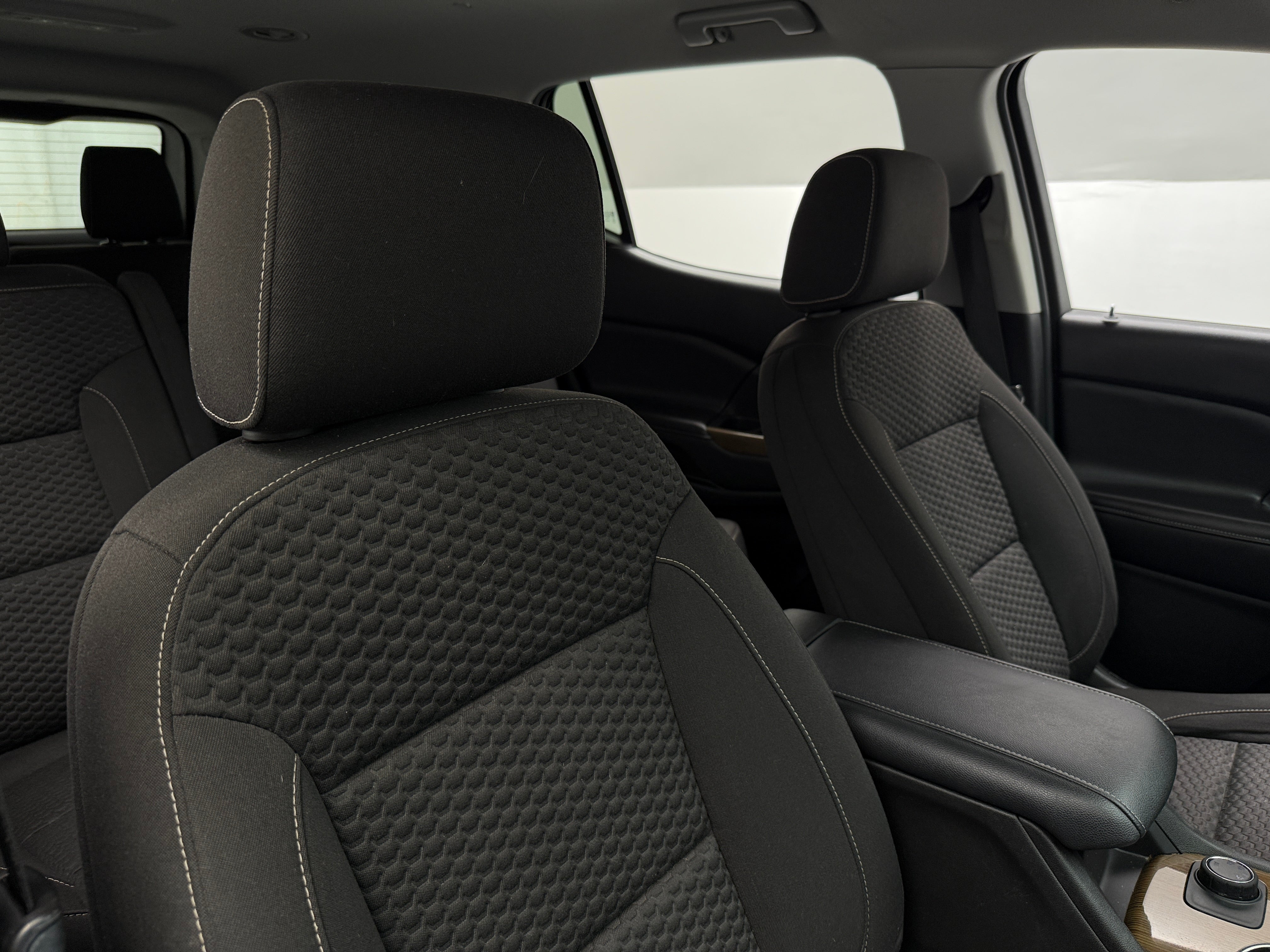 Thumbnail: 2018 GMC Acadia - 2
