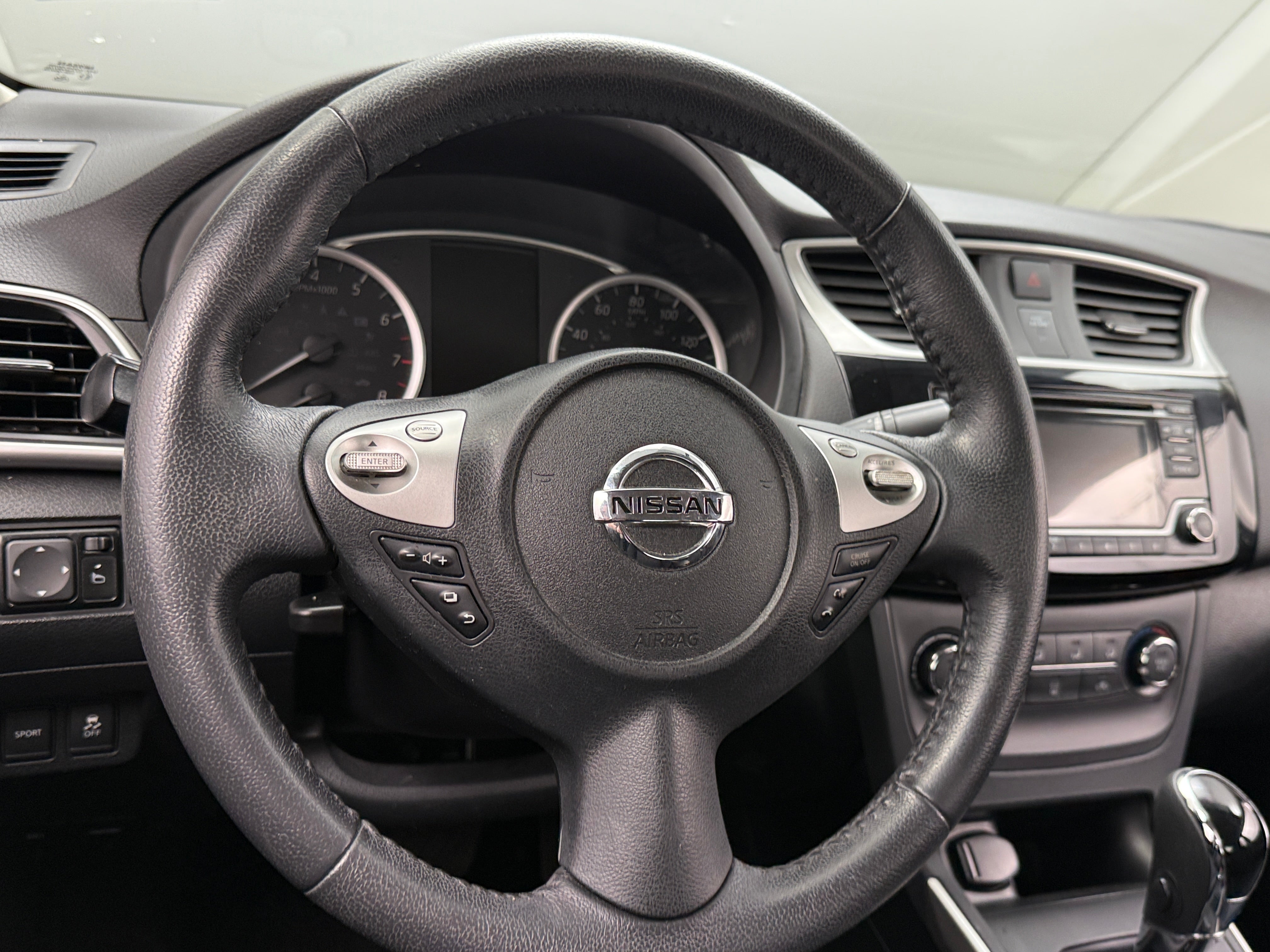 Thumbnail: 2016 Nissan Sentra - 5