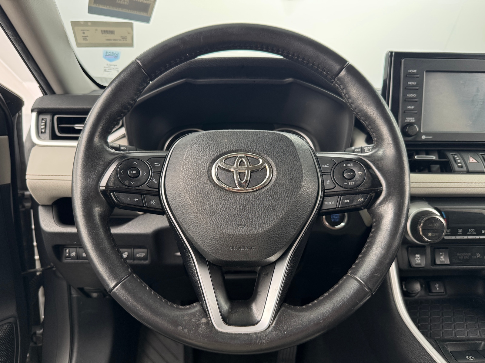 Thumbnail: 2021 Toyota RAV4 - 4