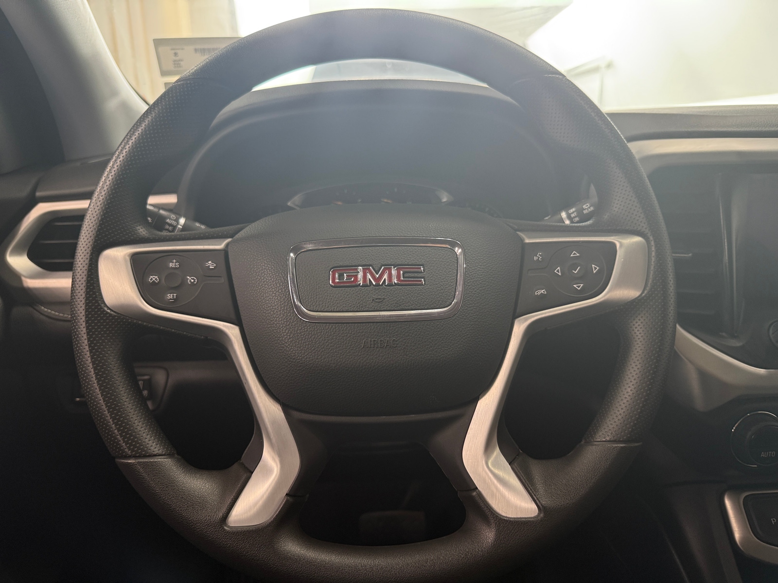 Thumbnail: 2023 GMC Acadia - 5