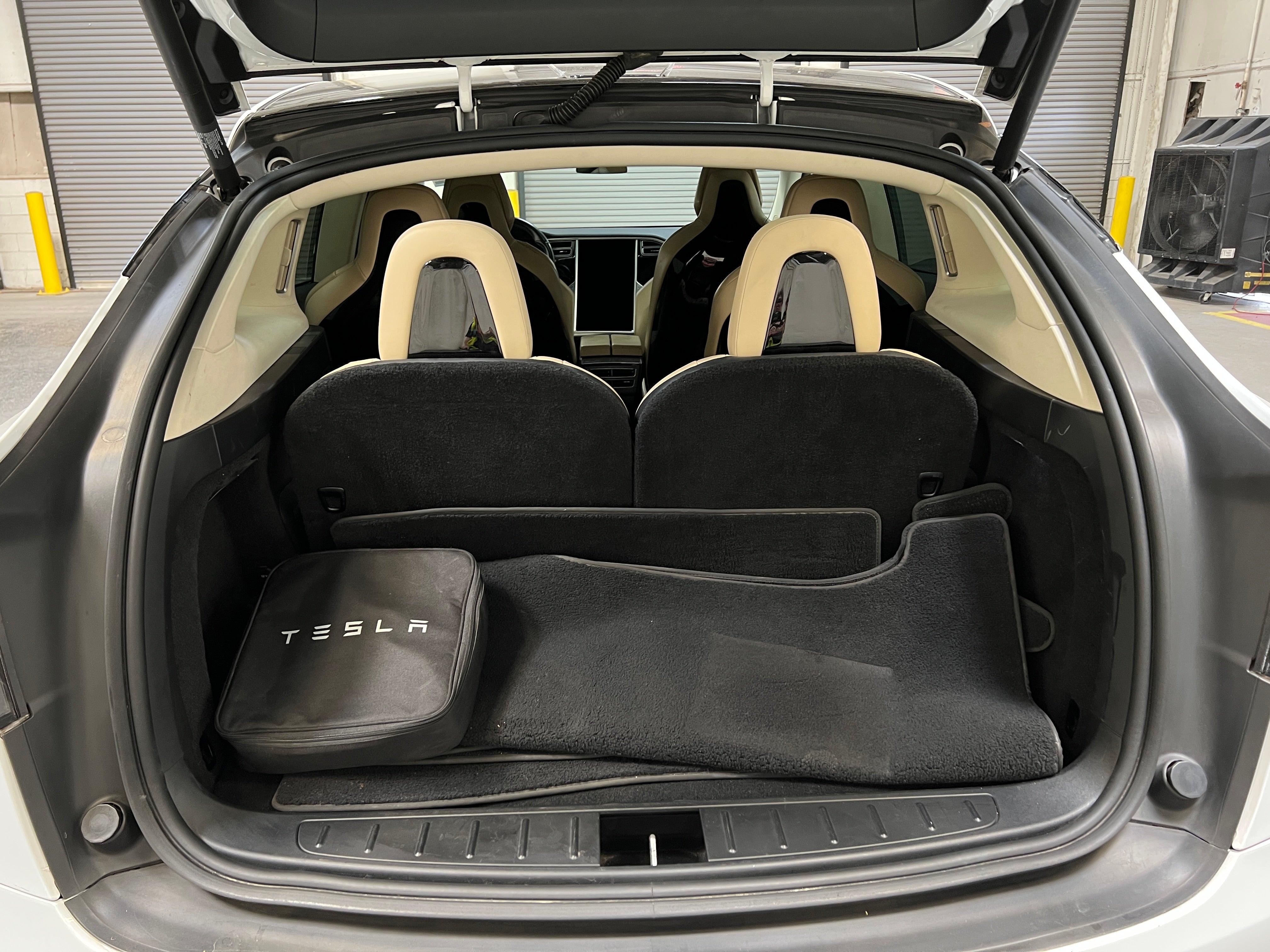 Thumbnail: 2016 Tesla Model X - 6