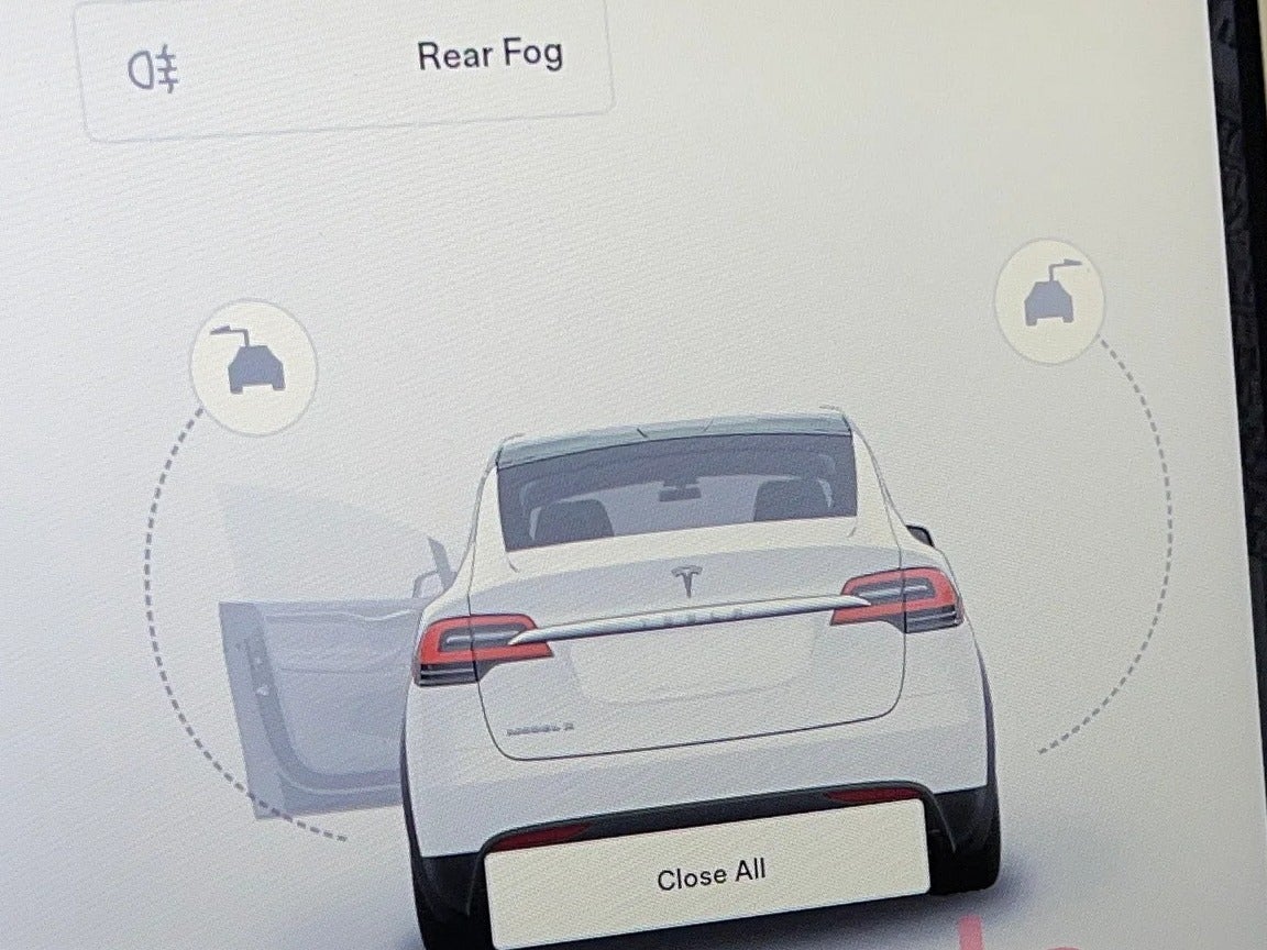 Thumbnail: 2016 Tesla Model X - 3