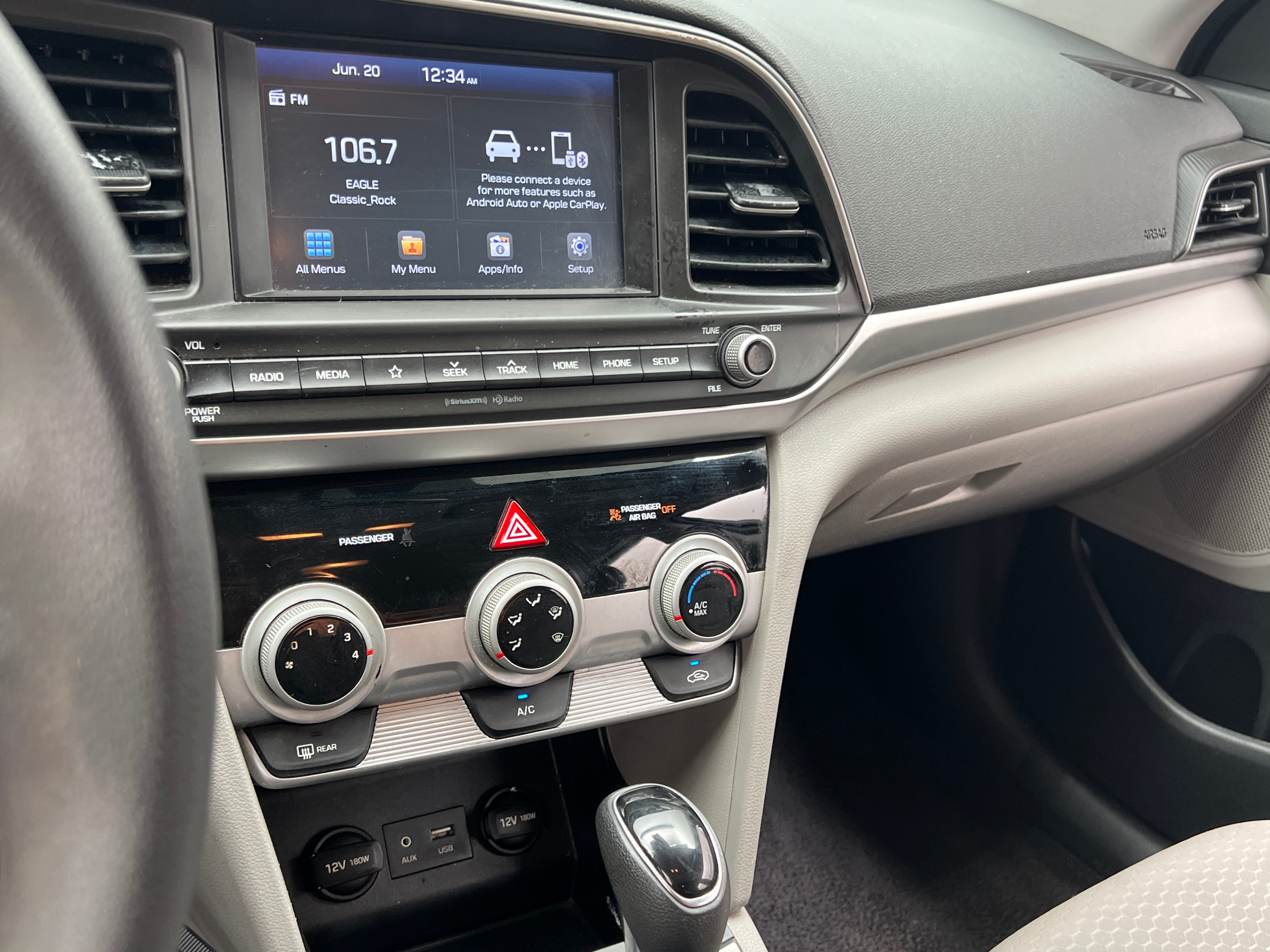 Thumbnail: 2019 Hyundai Elantra - 4