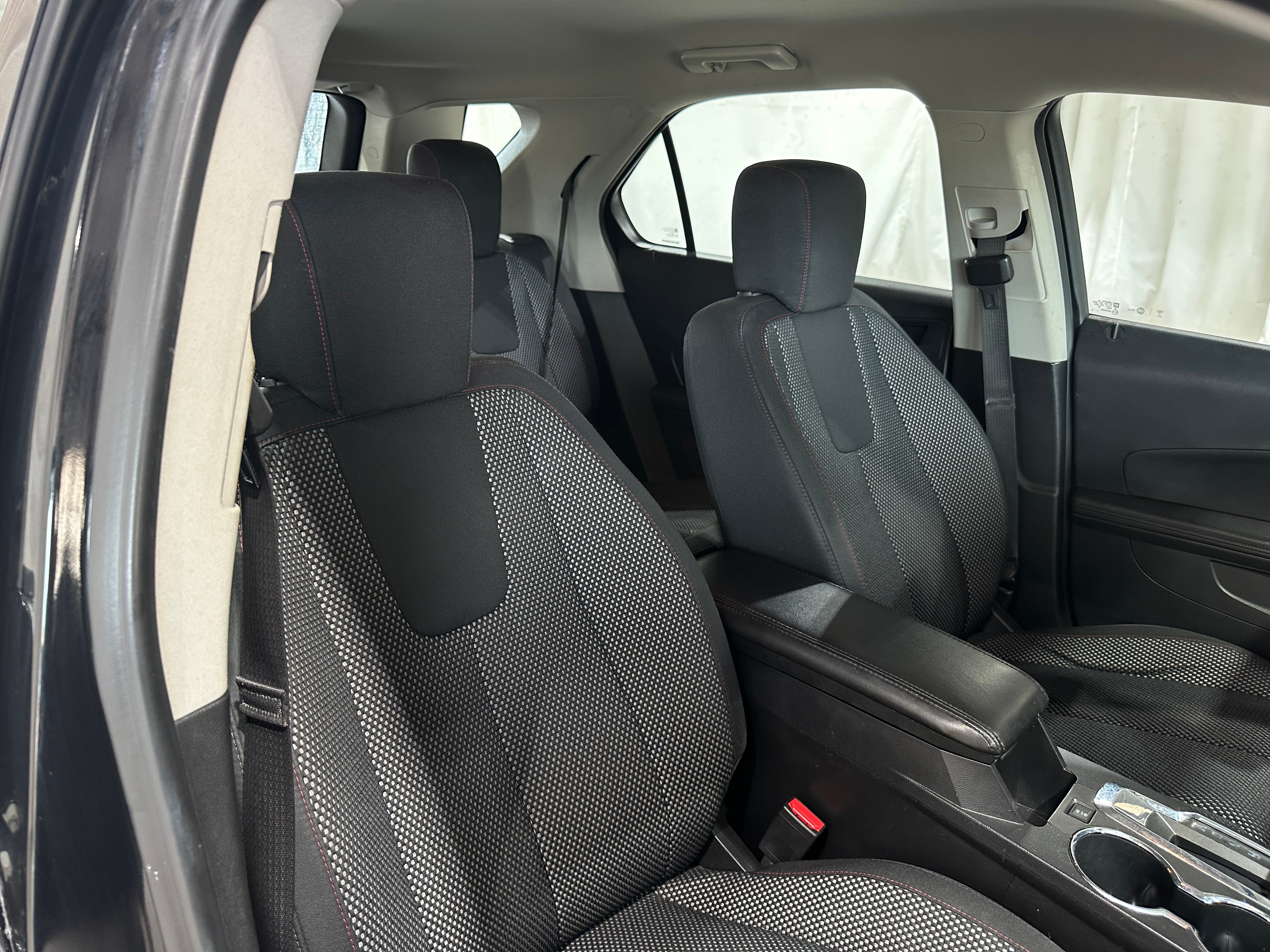 Thumbnail: 2017 Chevrolet Equinox - 2