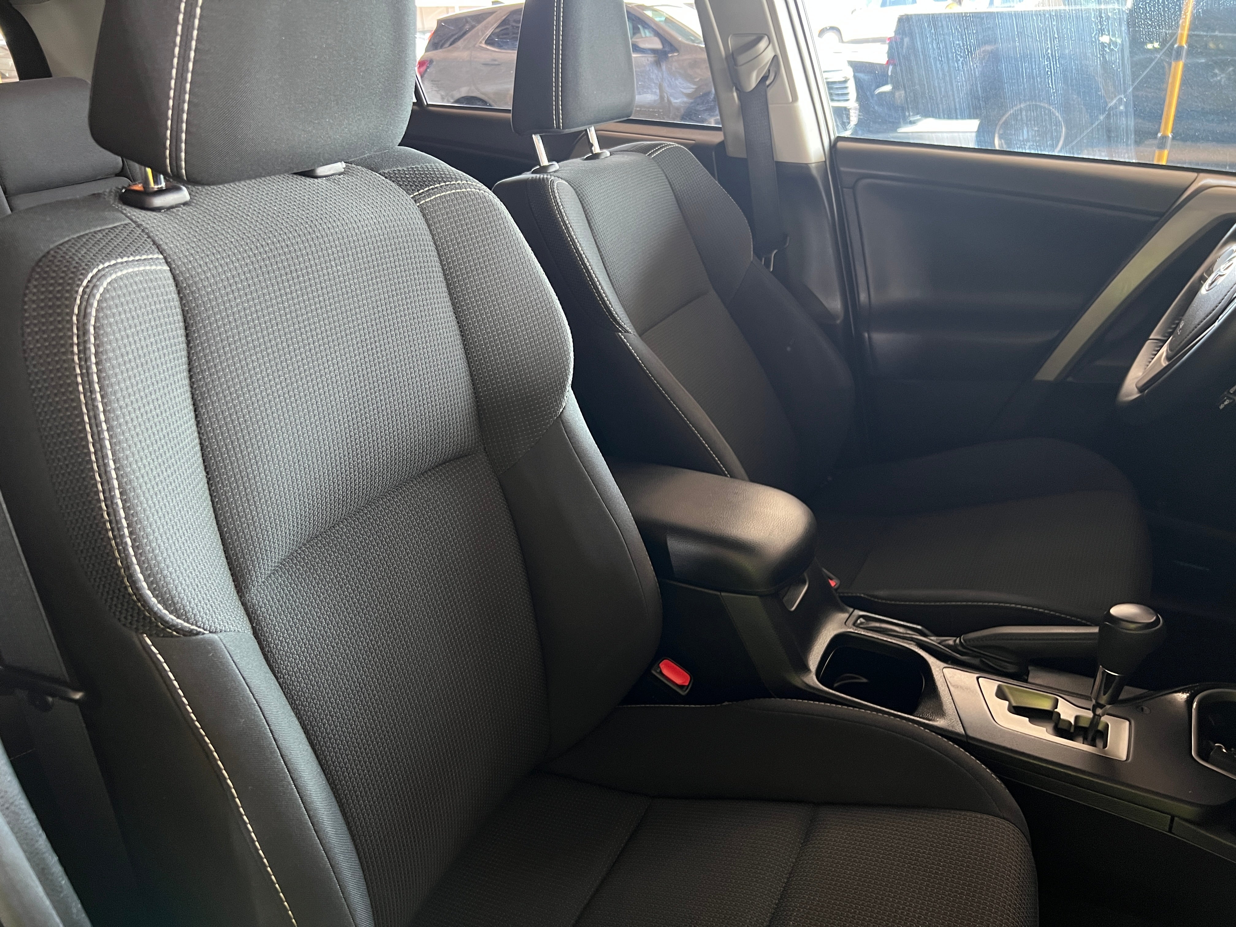 Thumbnail: 2018 Toyota RAV4 - 2