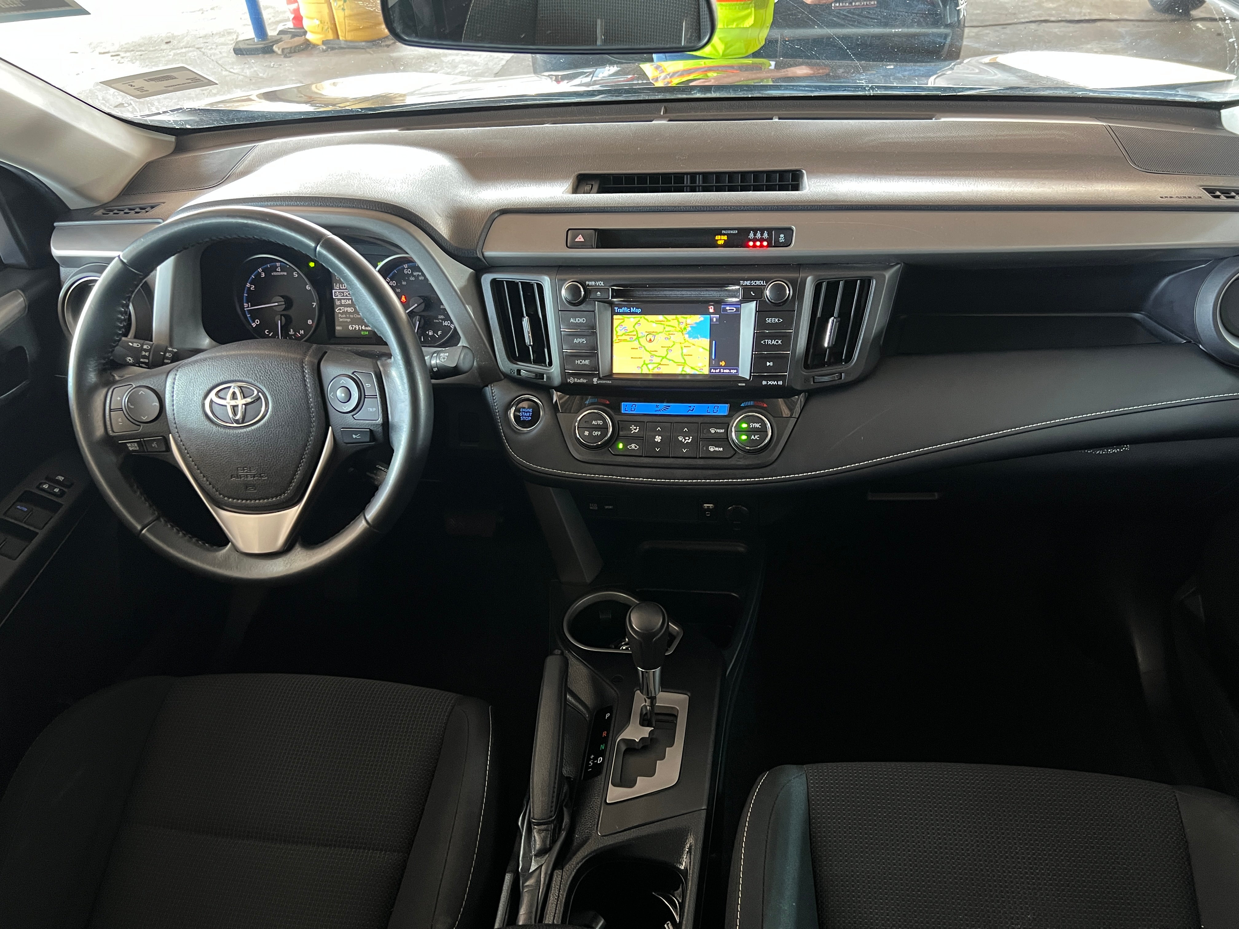 Thumbnail: 2018 Toyota RAV4 - 3