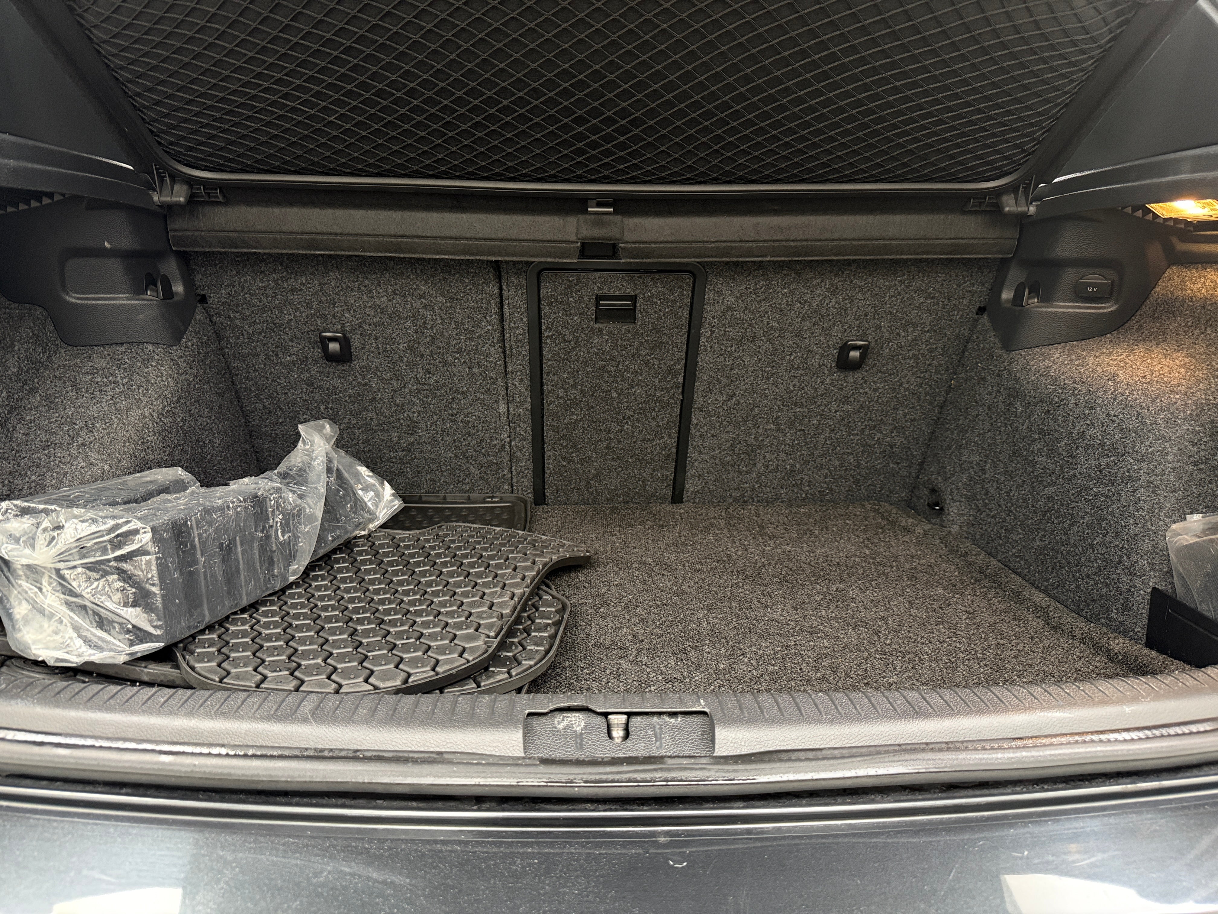 Thumbnail: 2013 Volkswagen Golf - 7