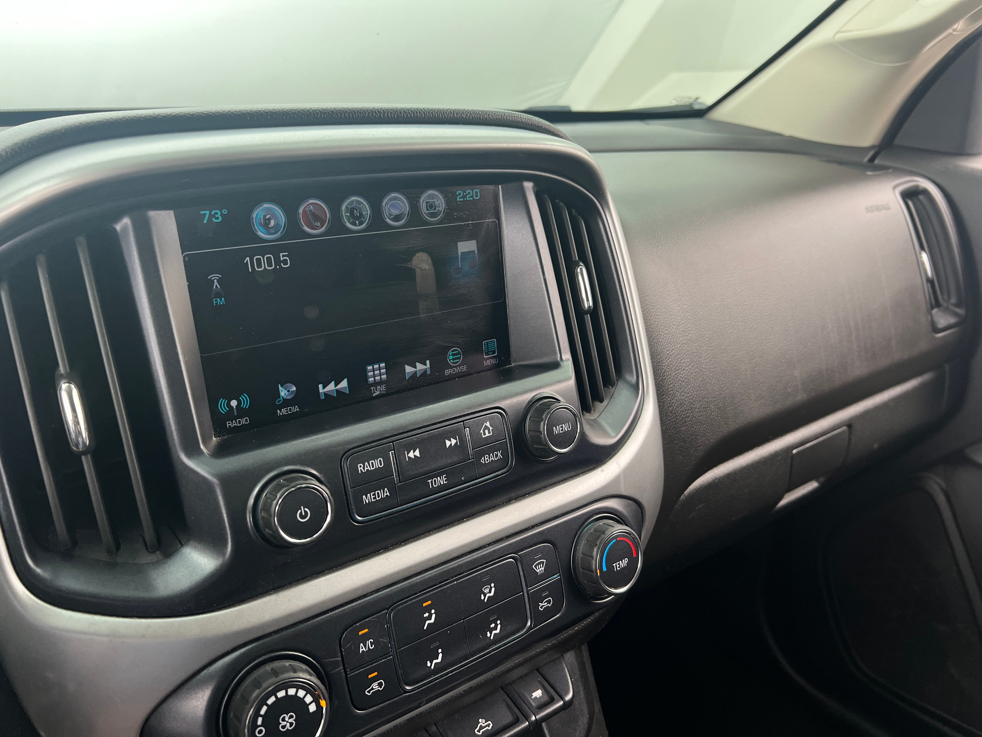 Thumbnail: 2018 Chevrolet Colorado - 3