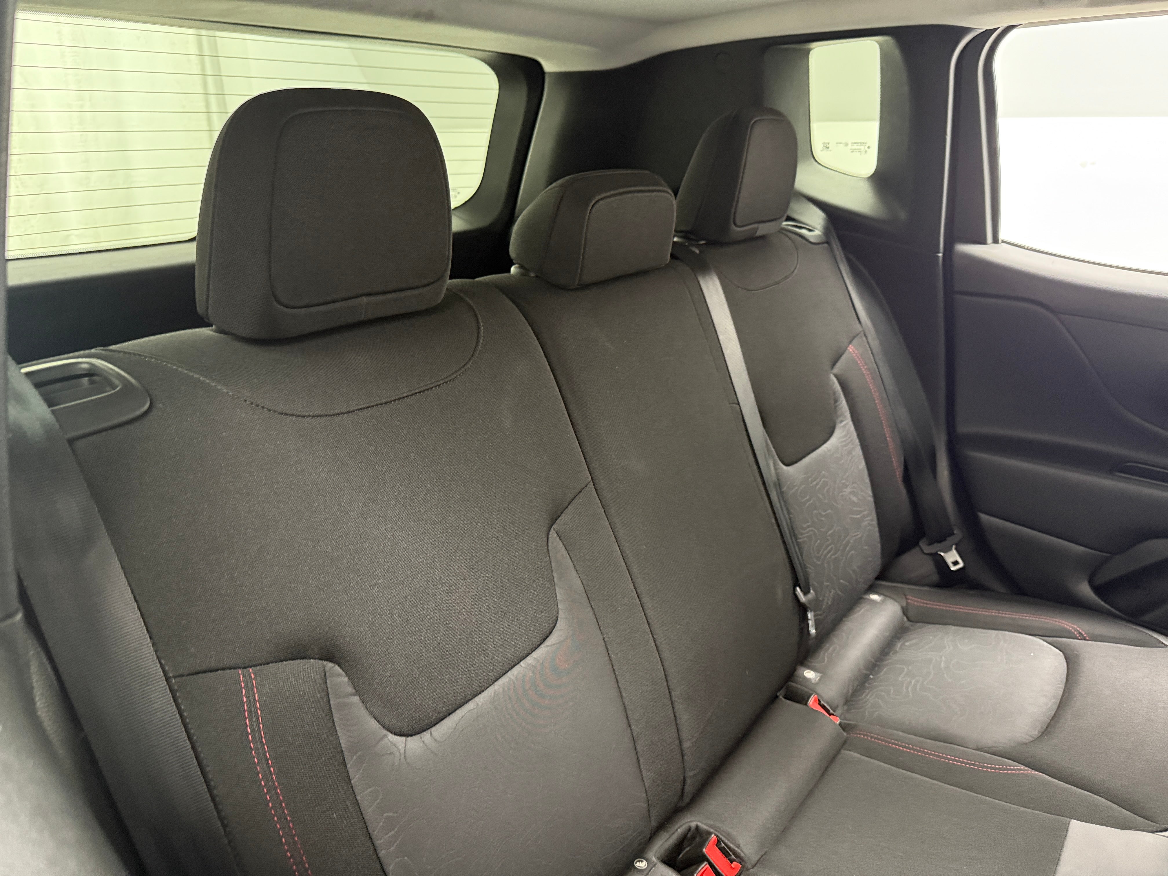 Thumbnail: 2017 Jeep Renegade - 6
