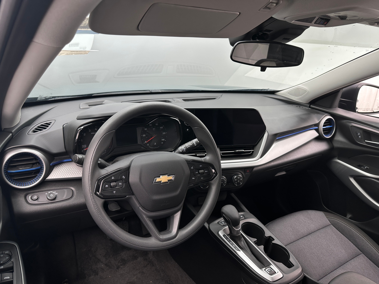 Thumbnail: 2025 Chevrolet Trax - 3