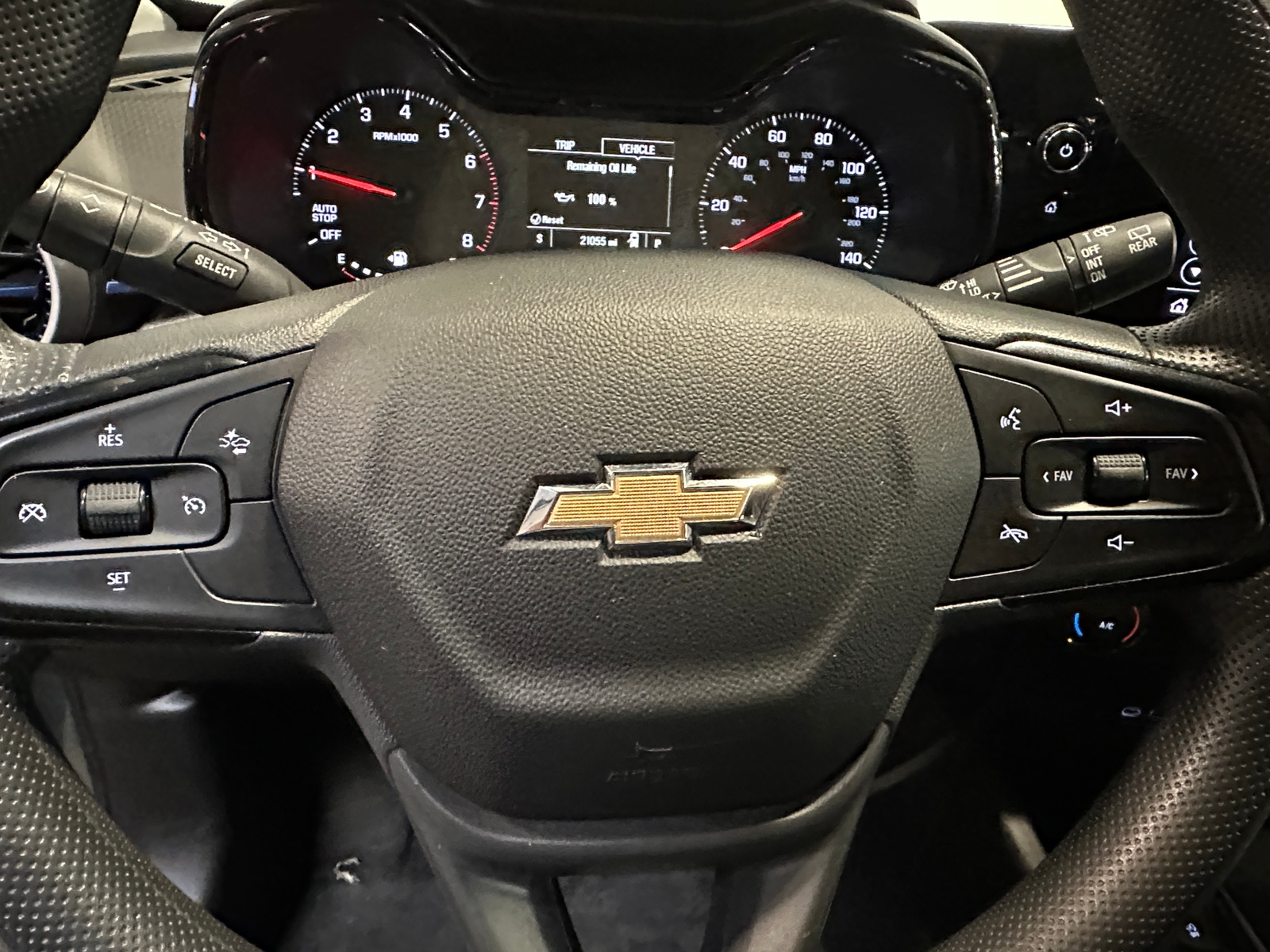 Thumbnail: 2025 Chevrolet Trax - 4